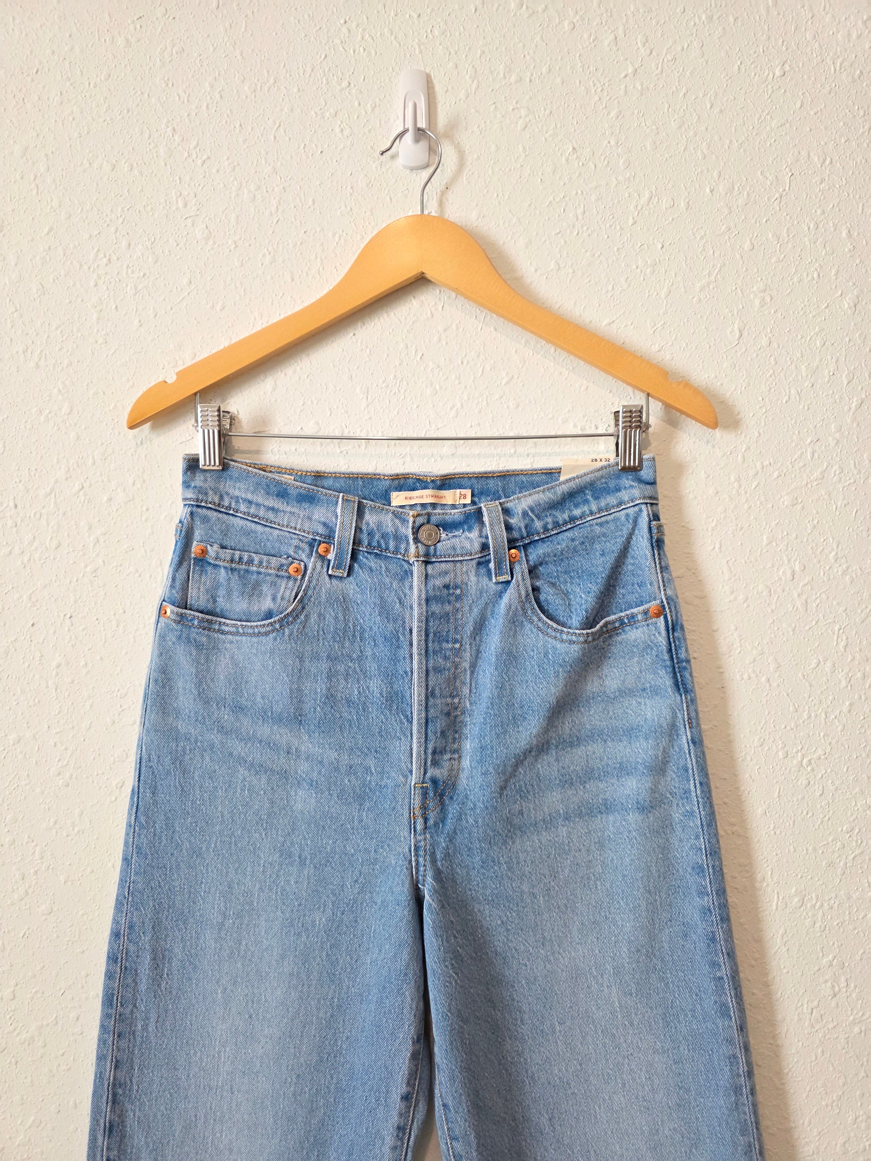 NEW Levi's Ribcage Straight Jeans (28)