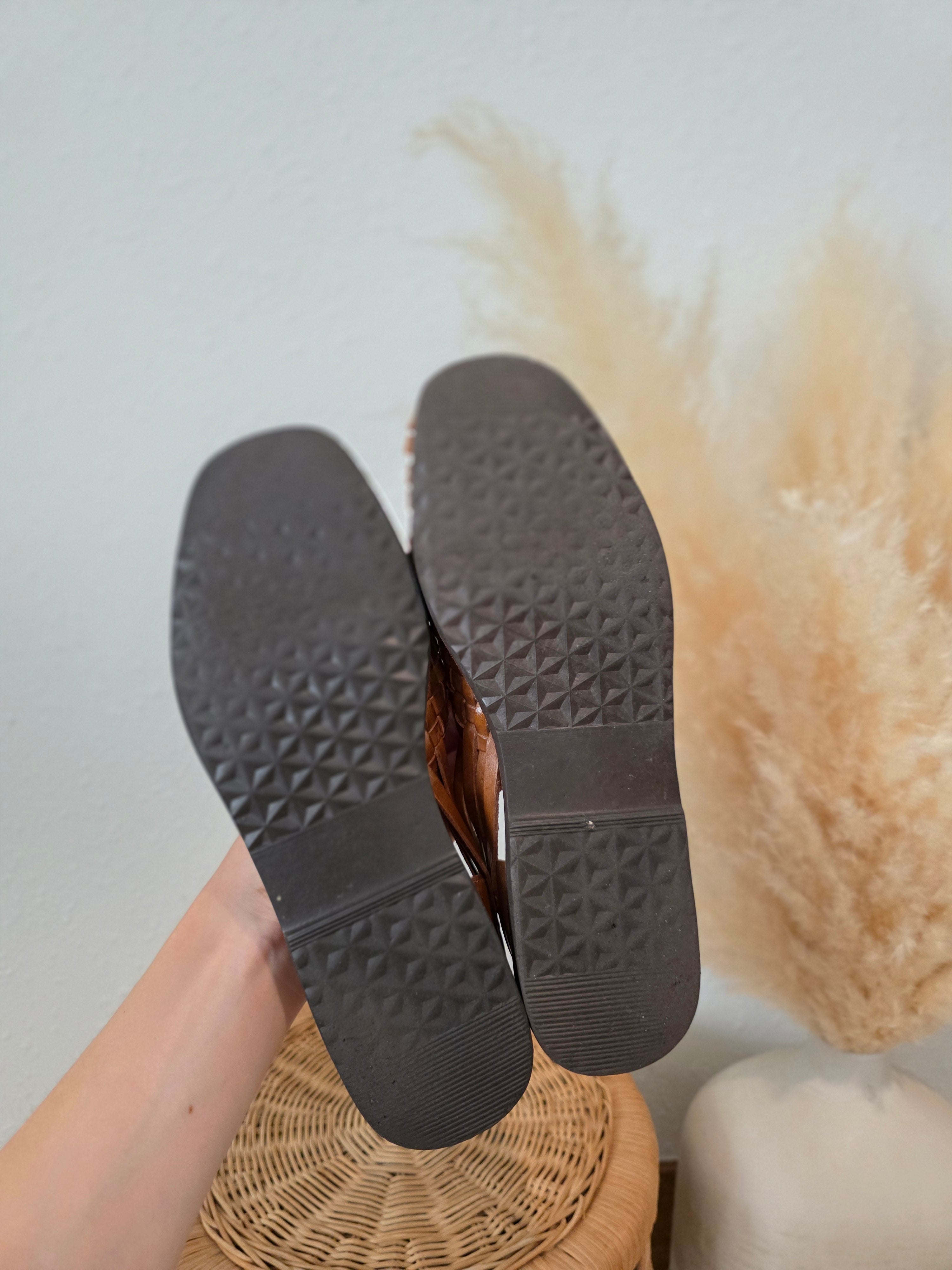 Woven Leather Huaraches (7.5)