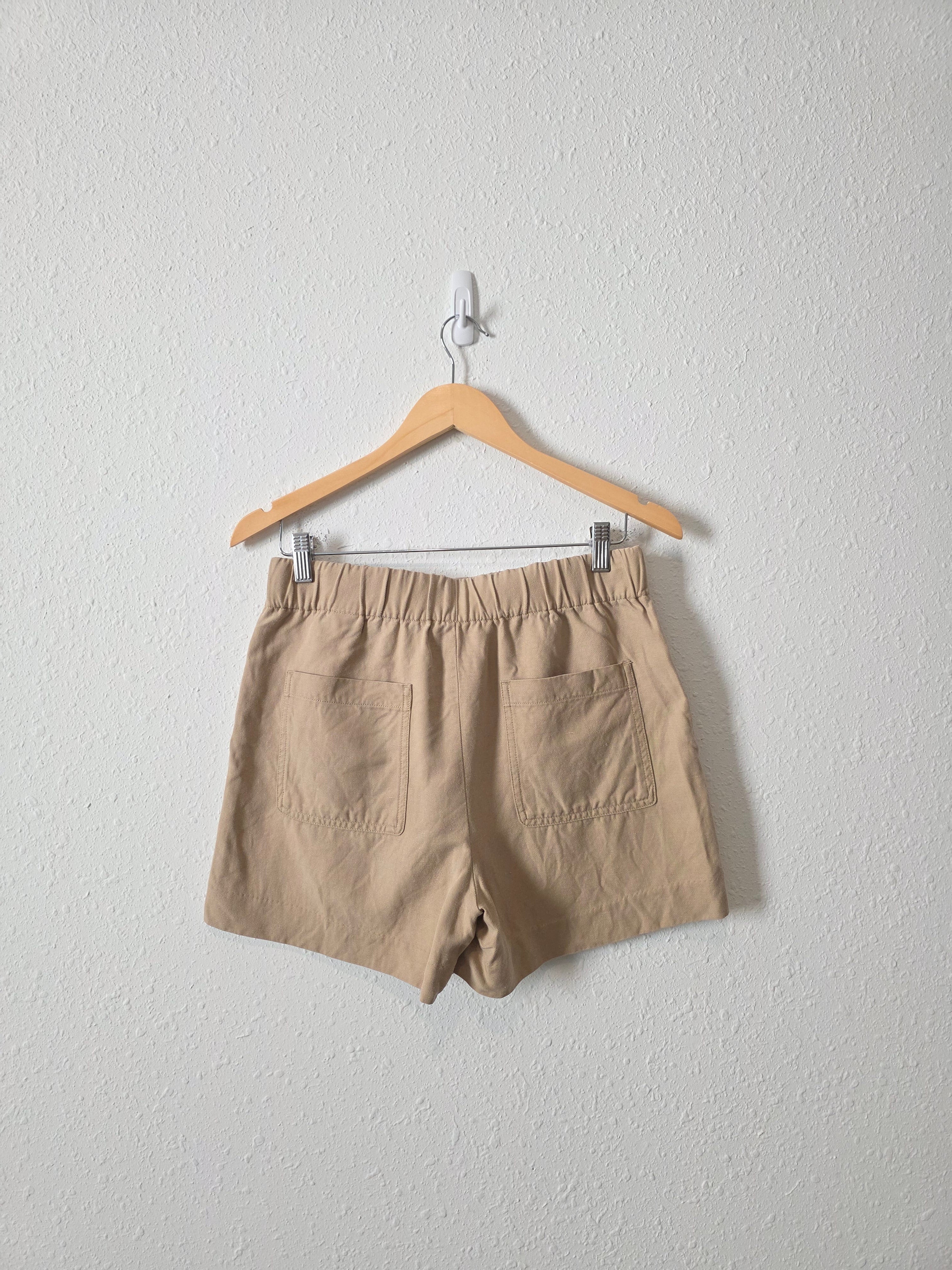 Banana Republic Neutral Shorts (S)