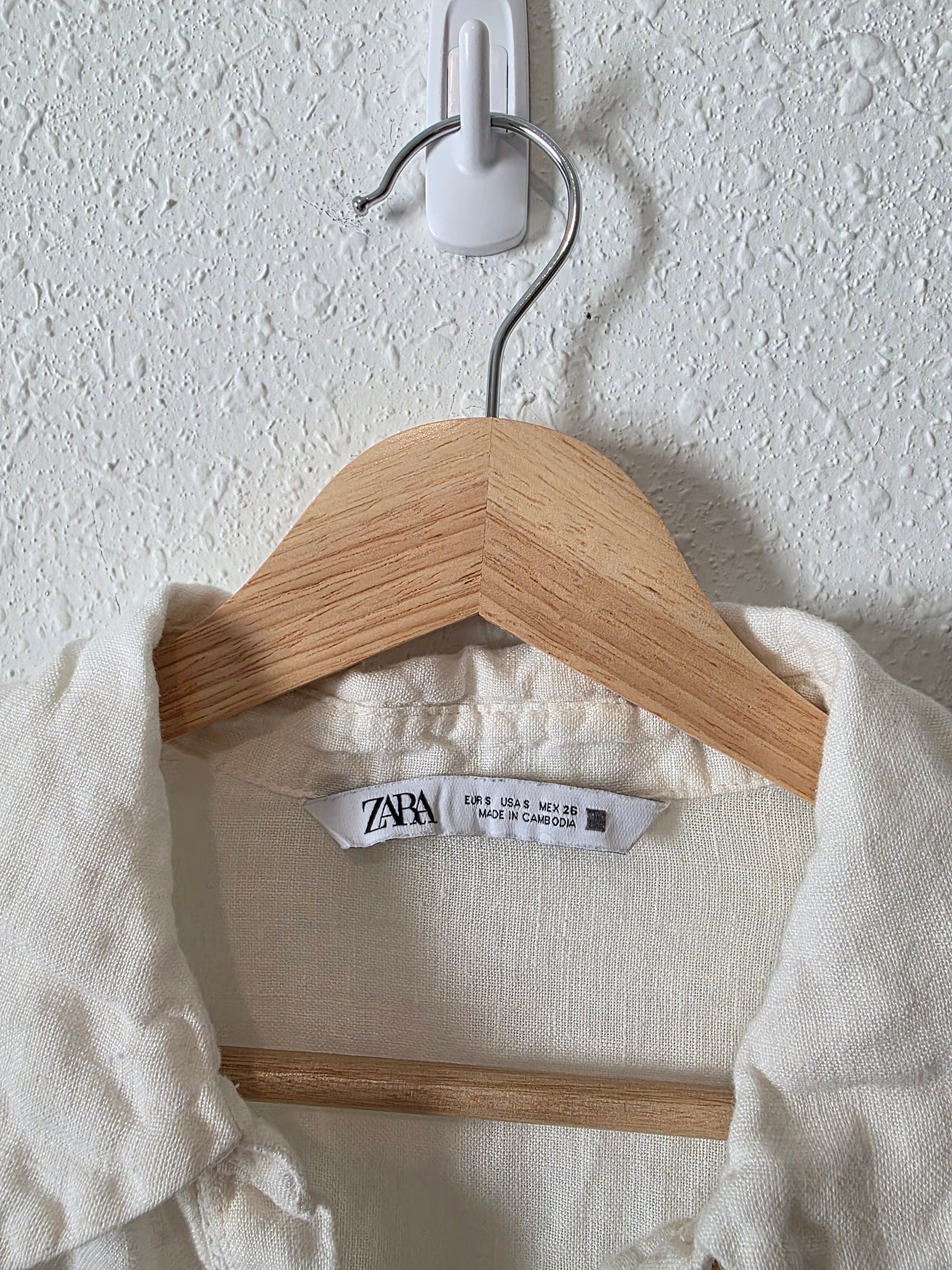 Zara Linen Button Up Shirt (S)