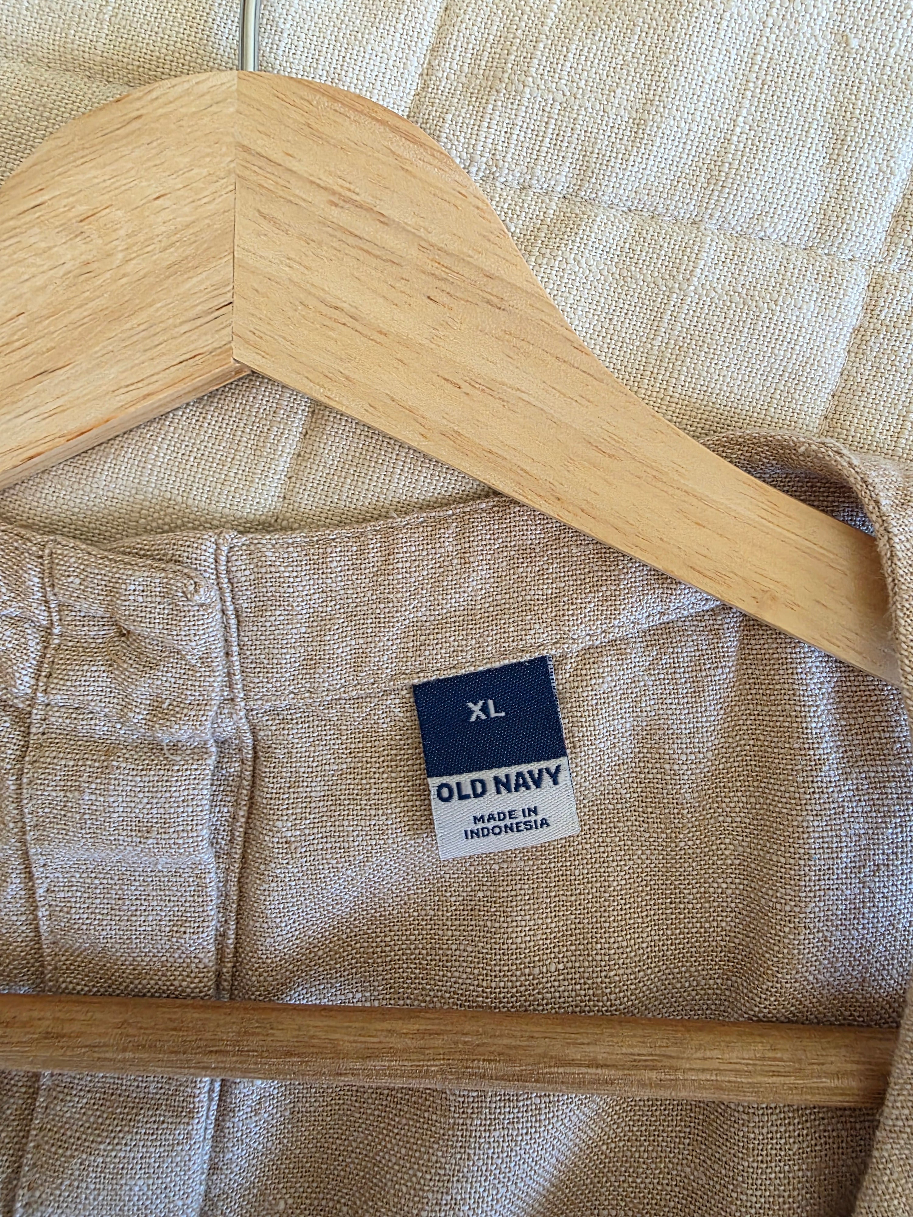 Linen Blend Button Back Tank (XL)