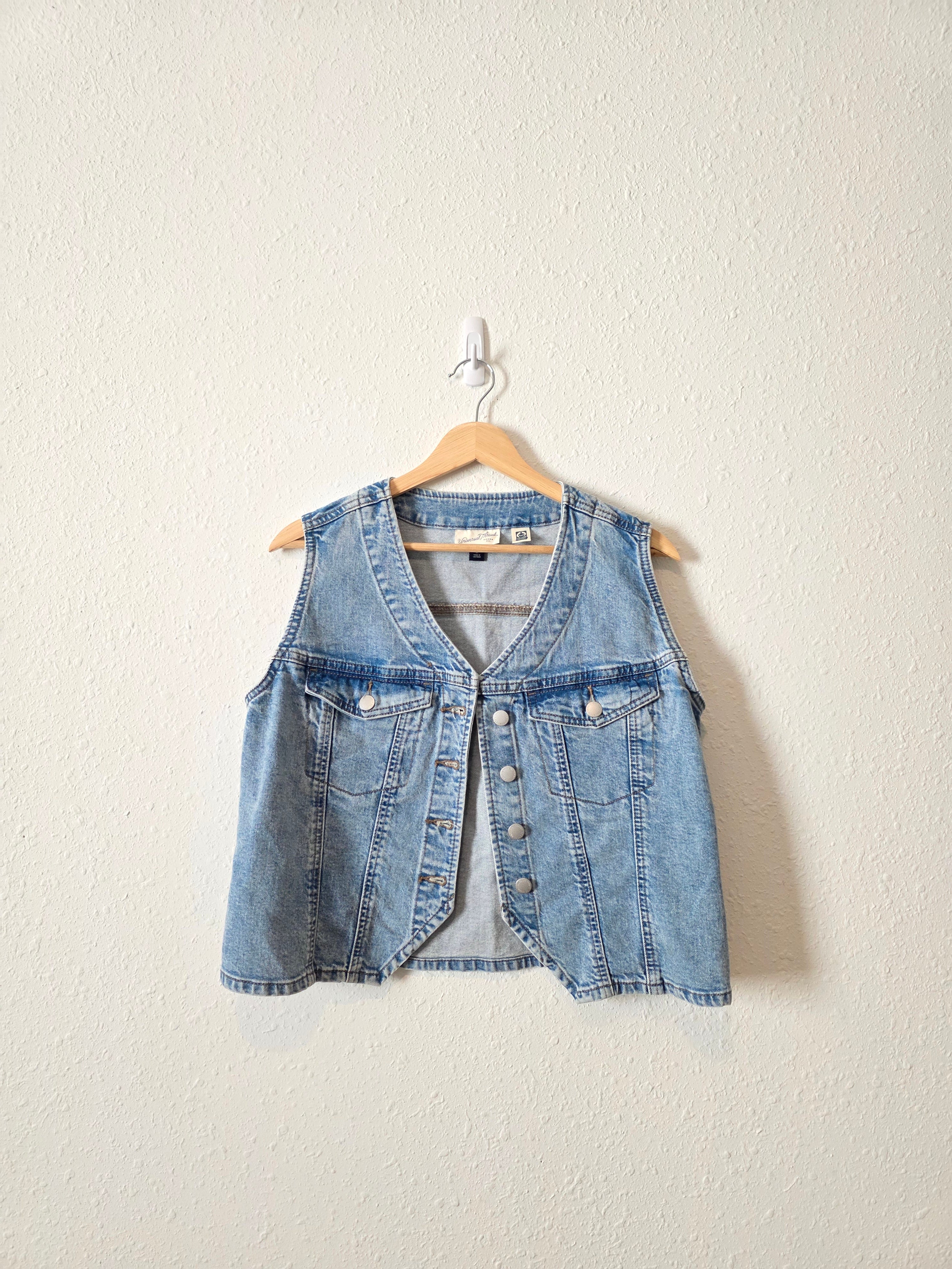 Light Wash Denim Vest (M)