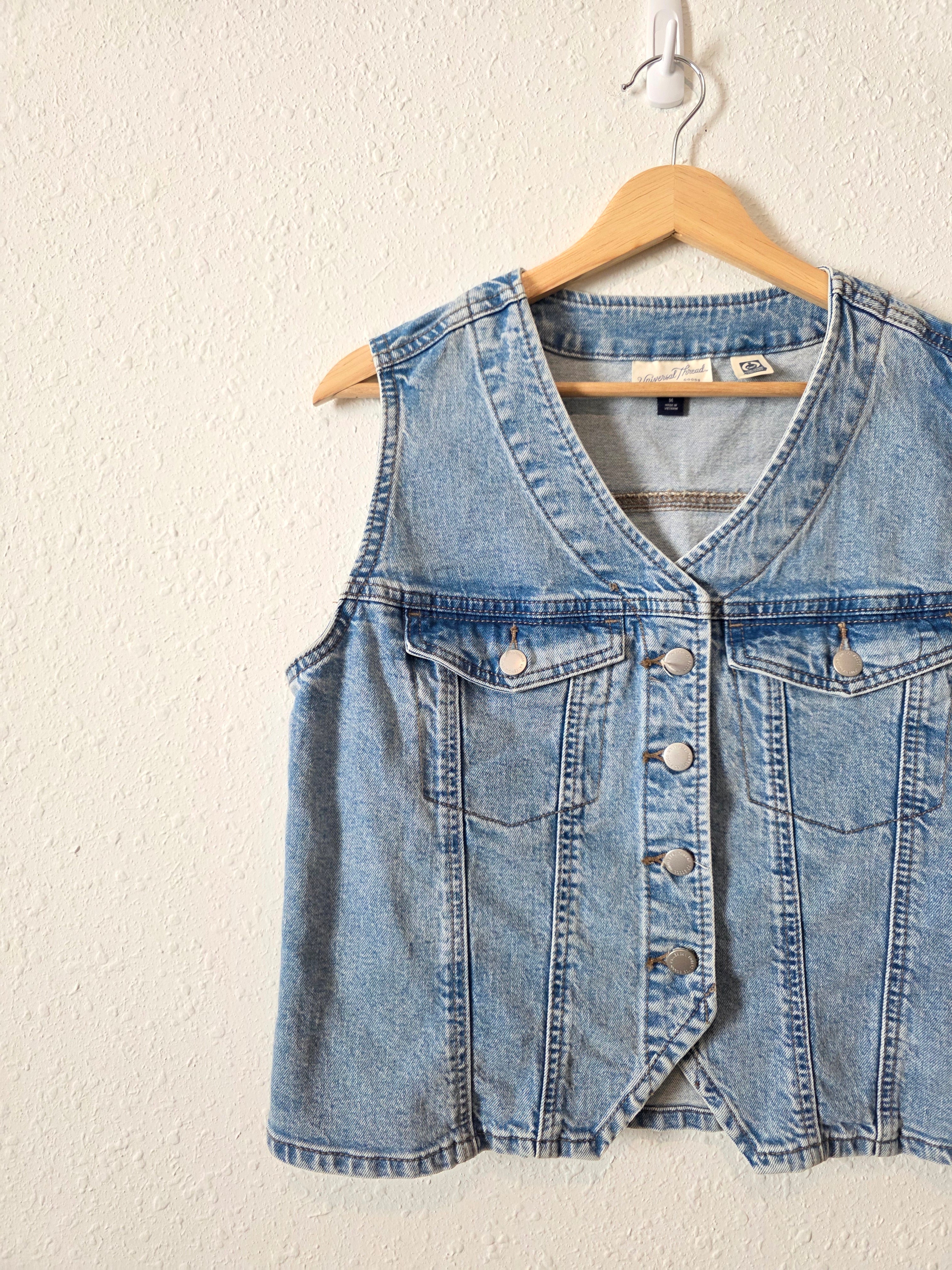 Light Wash Denim Vest (M)