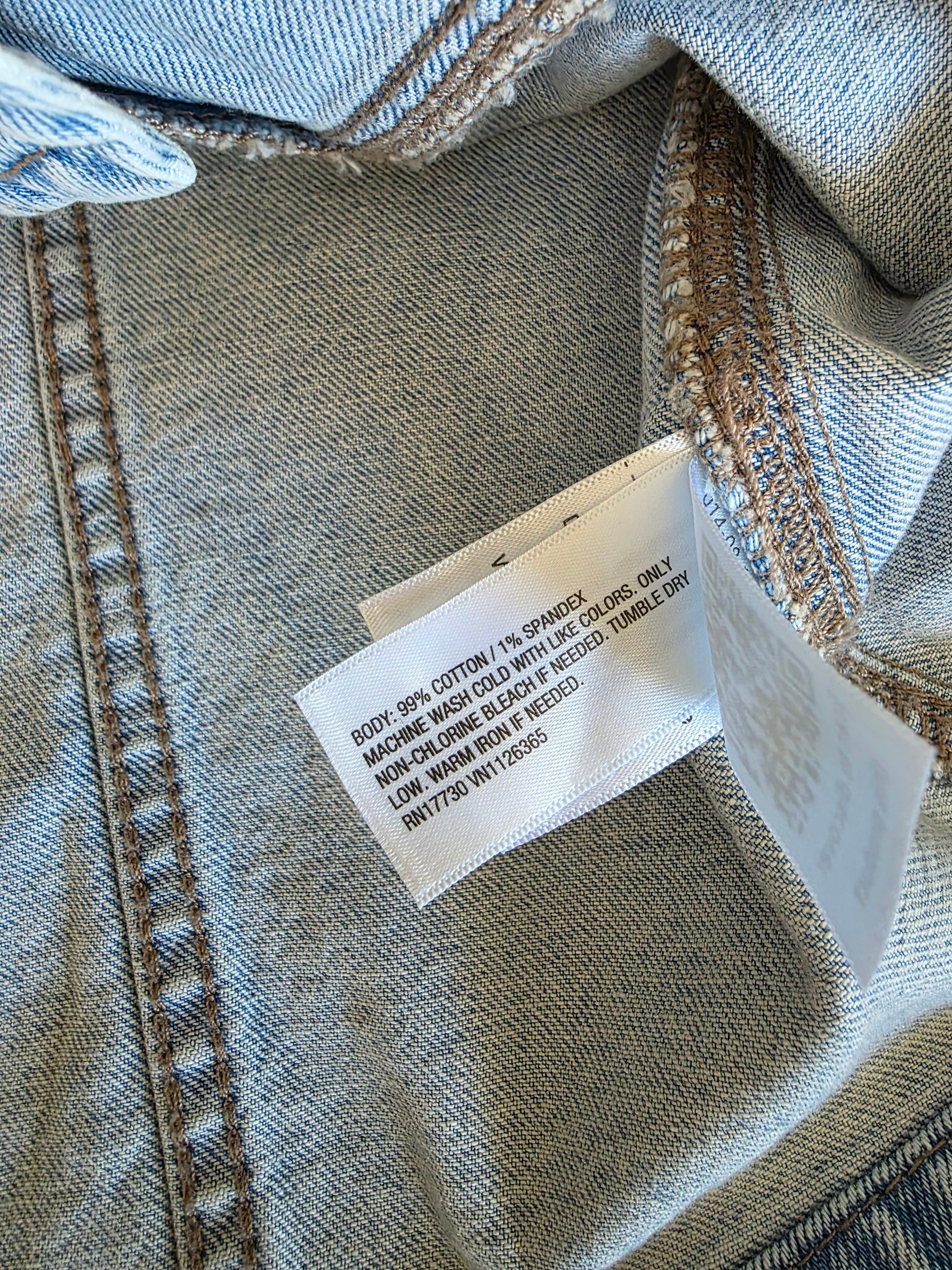 Light Wash Denim Vest (M)