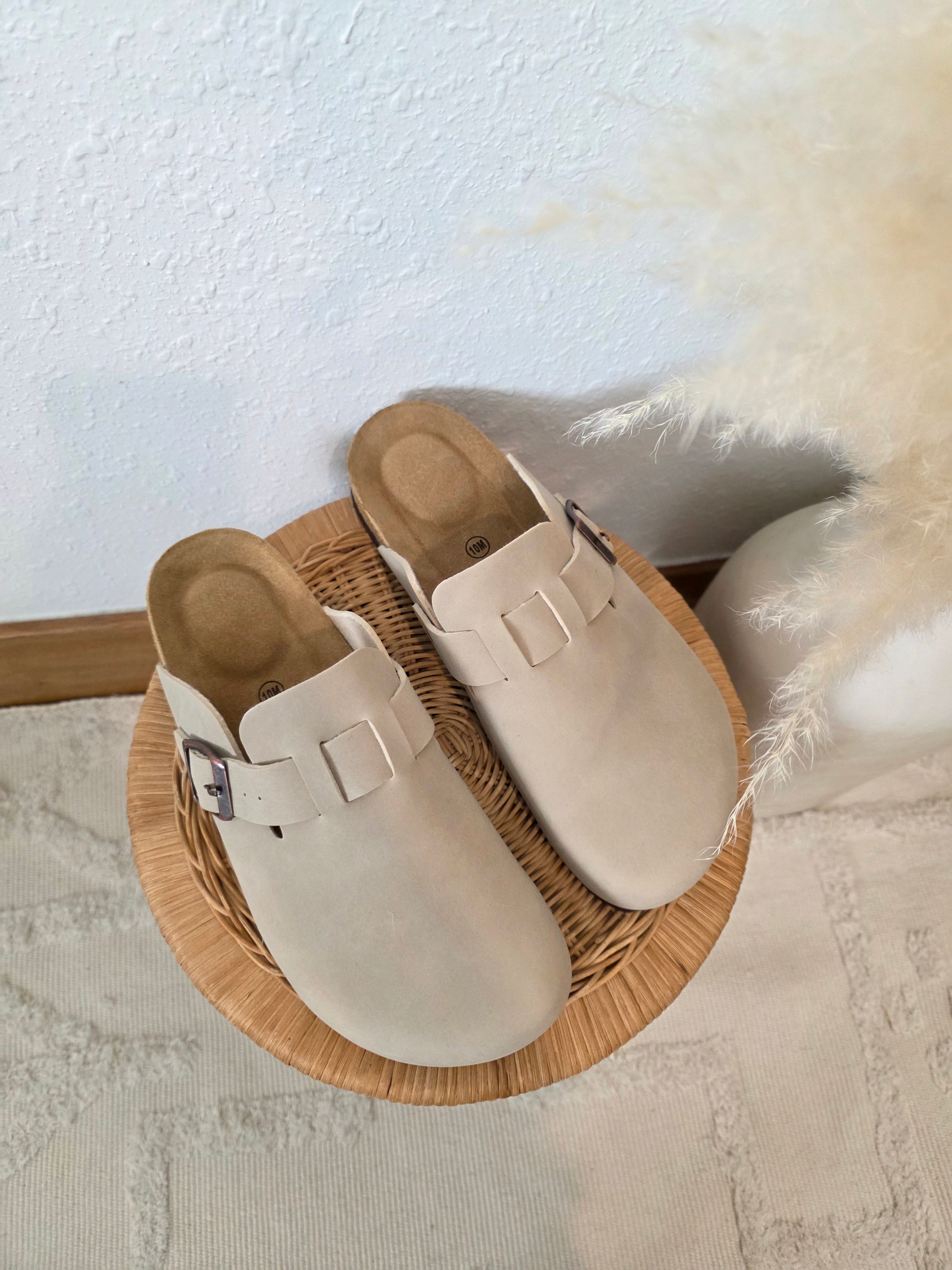 Cushionaire Slip On Clogs (10)