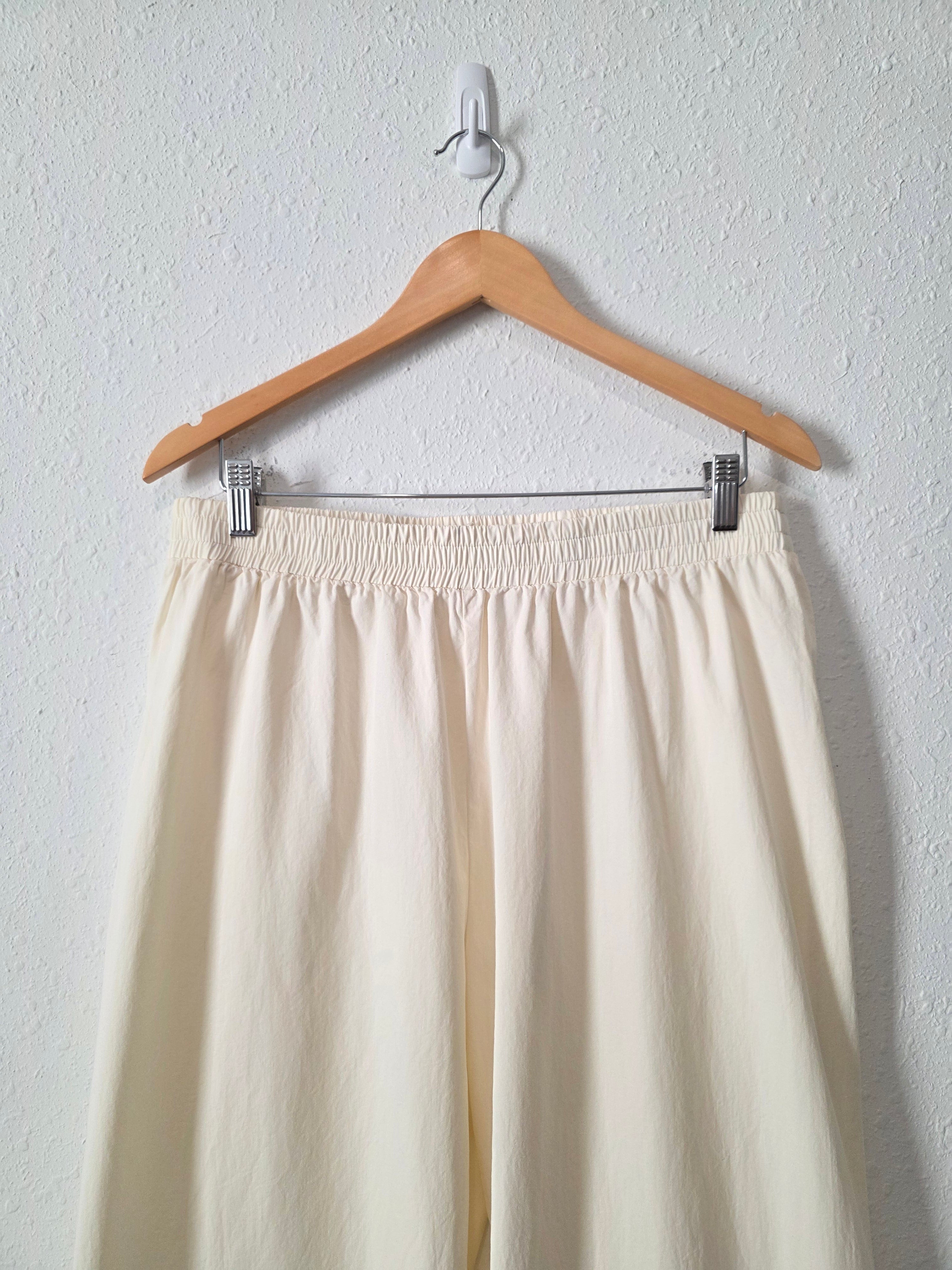 Sonderhaus Ruffle Hem Wide Leg Pants (M)