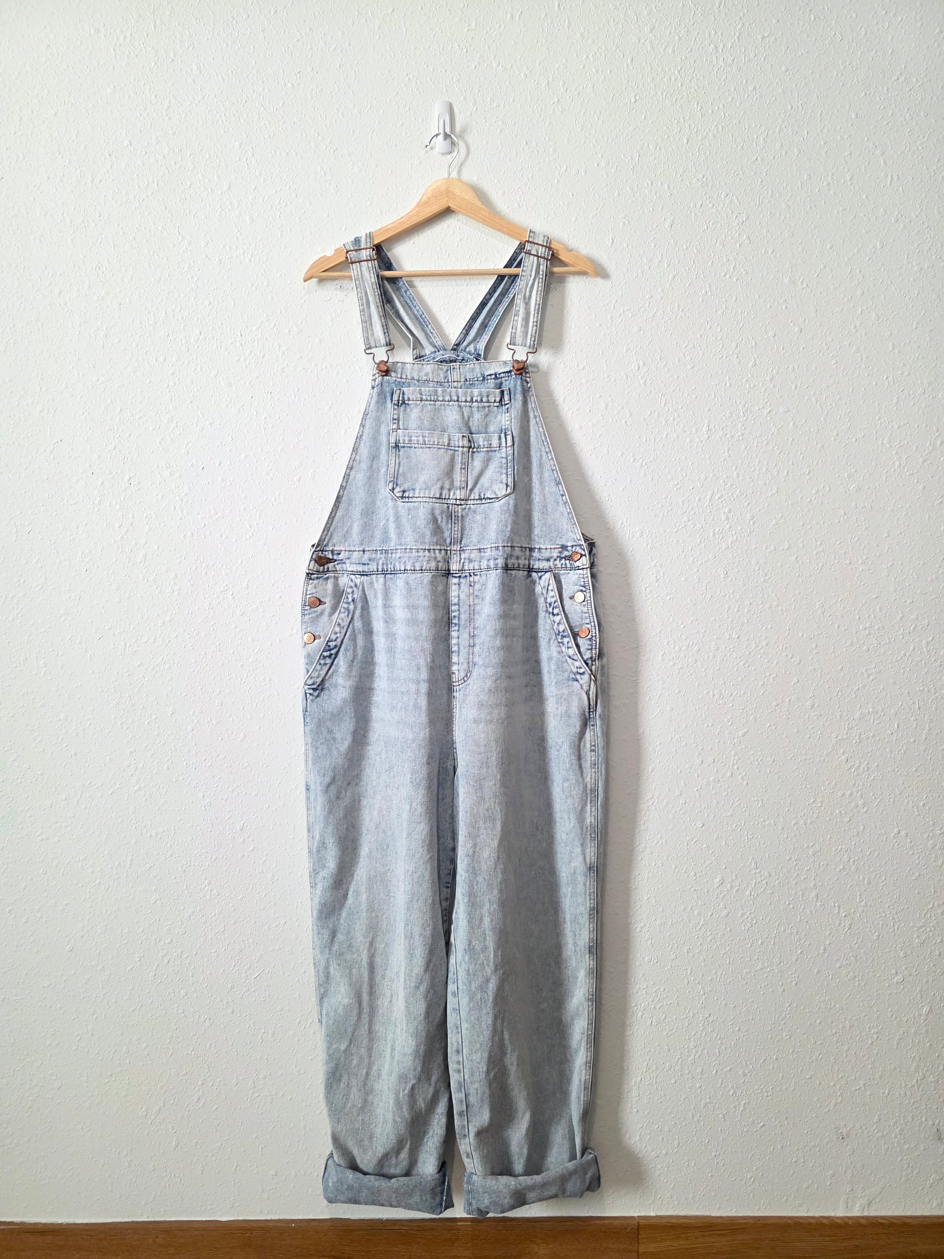 Light Wash Denim Overalls (XL)