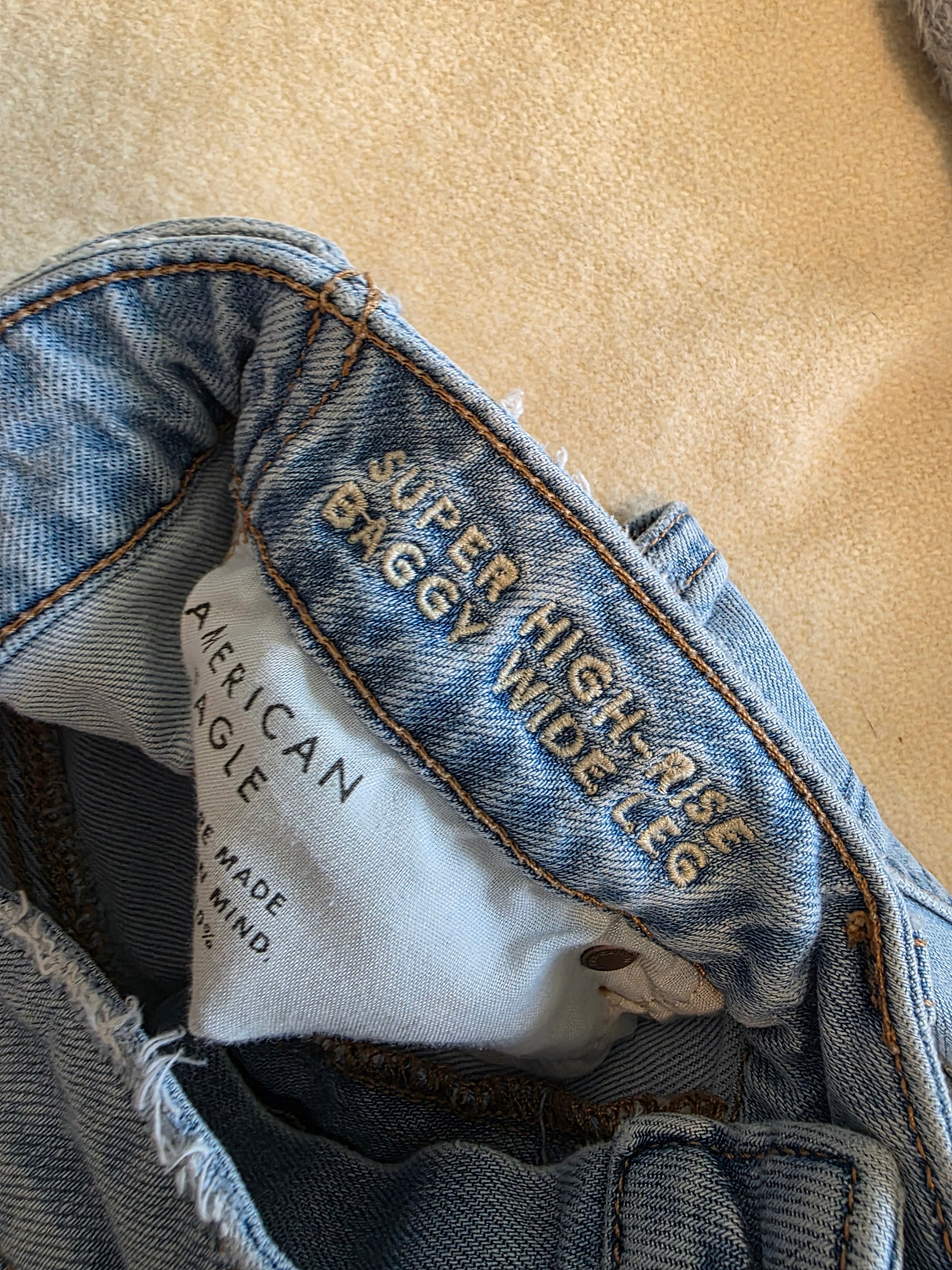 Light Wash Baggy Wide Leg Jeans (2s)