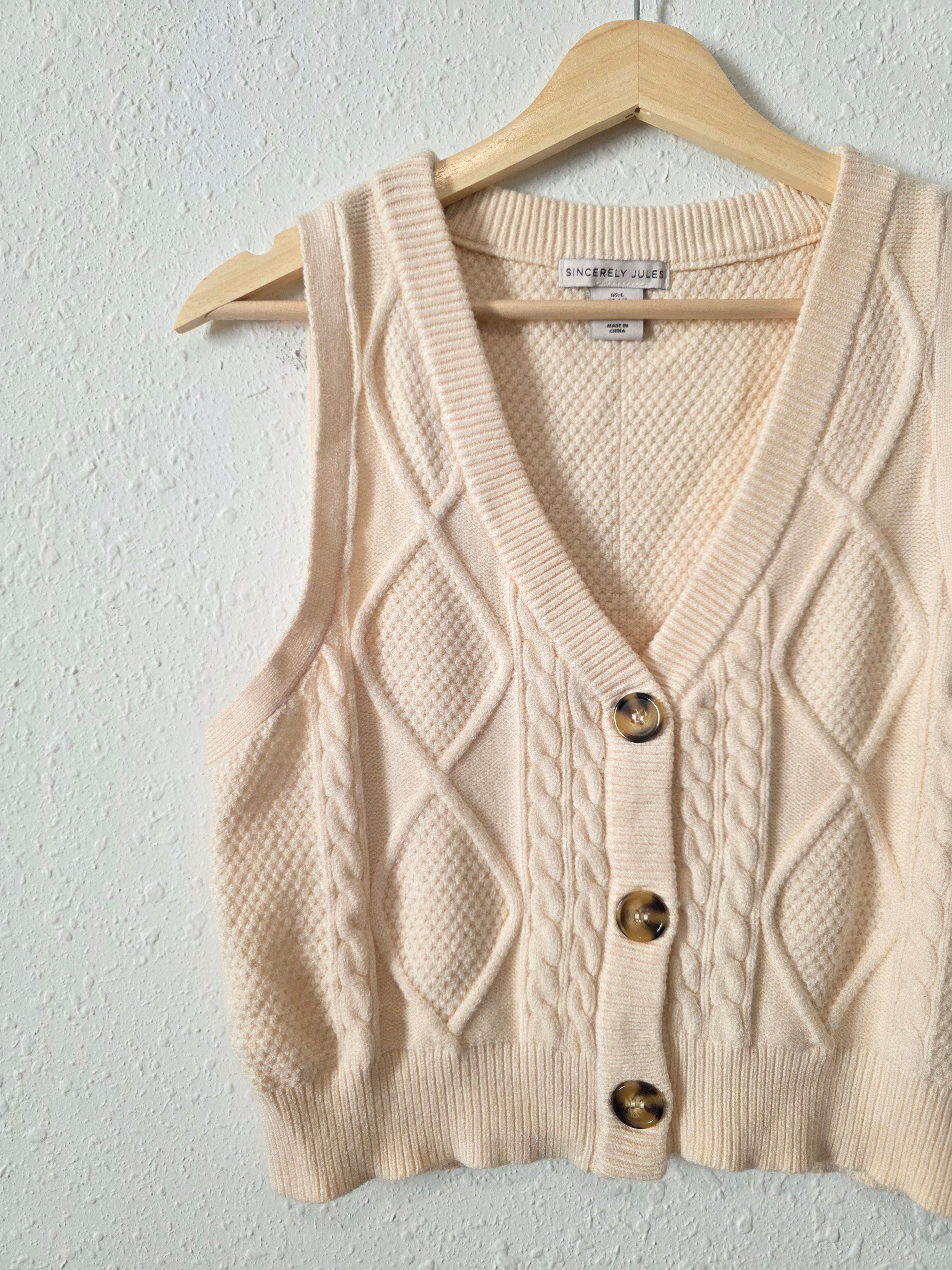 Cable Knit Sweater Vest (L)