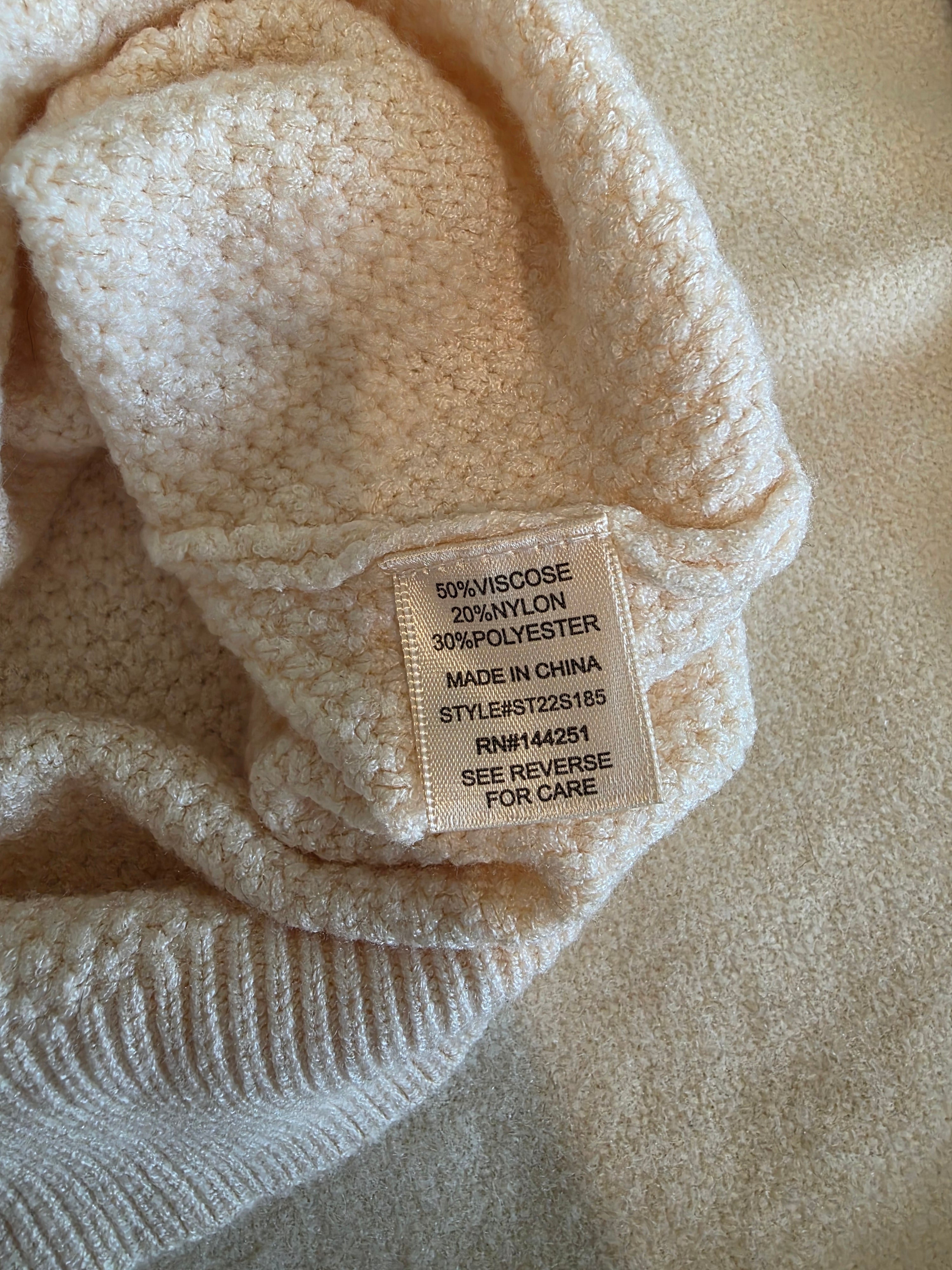 Cable Knit Sweater Vest (L)