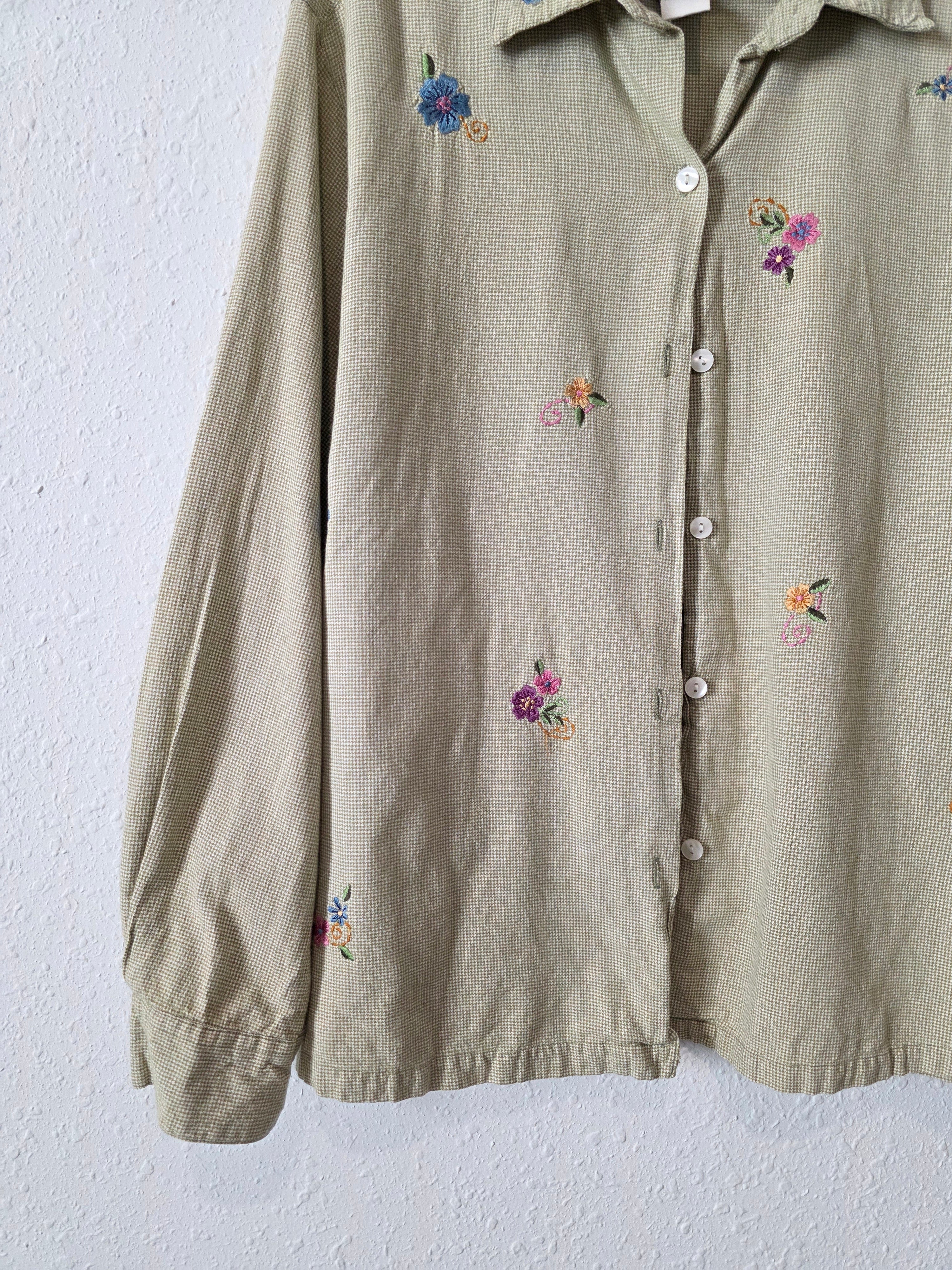 Vintage Floral Embroidered Button Up (2X)