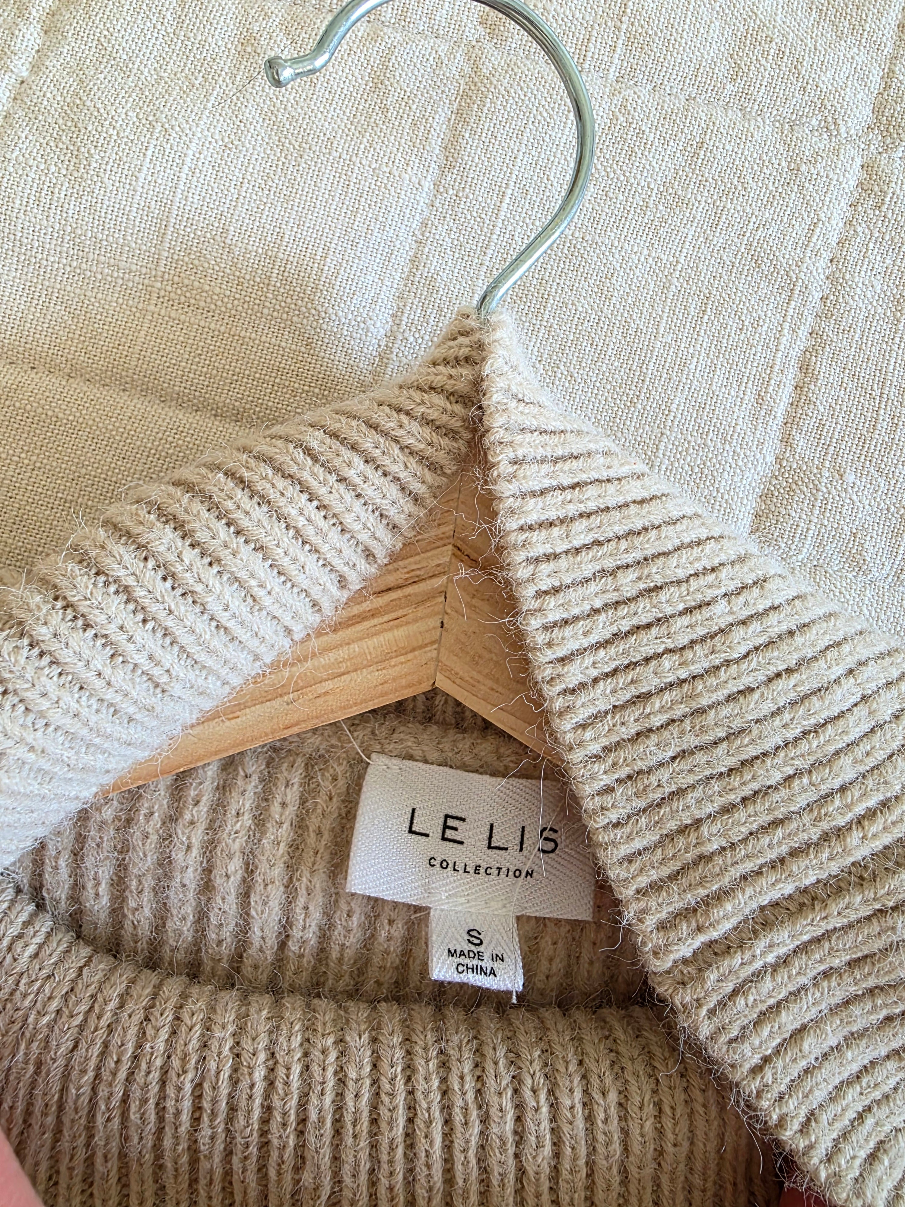 Le Lis Turtleneck Sweater Vest (S)