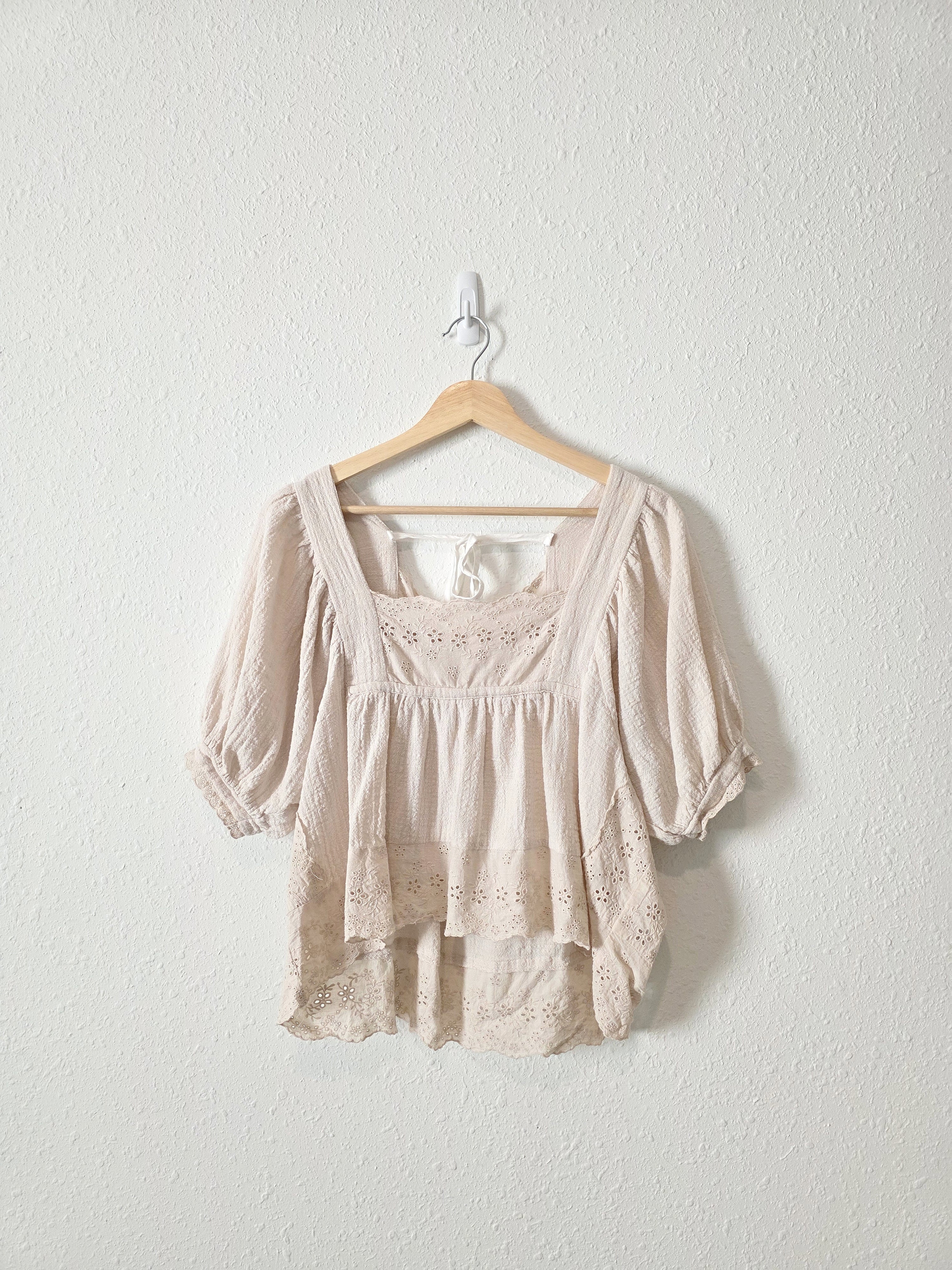 Floral Eyelet Puff Sleeve Top (M)