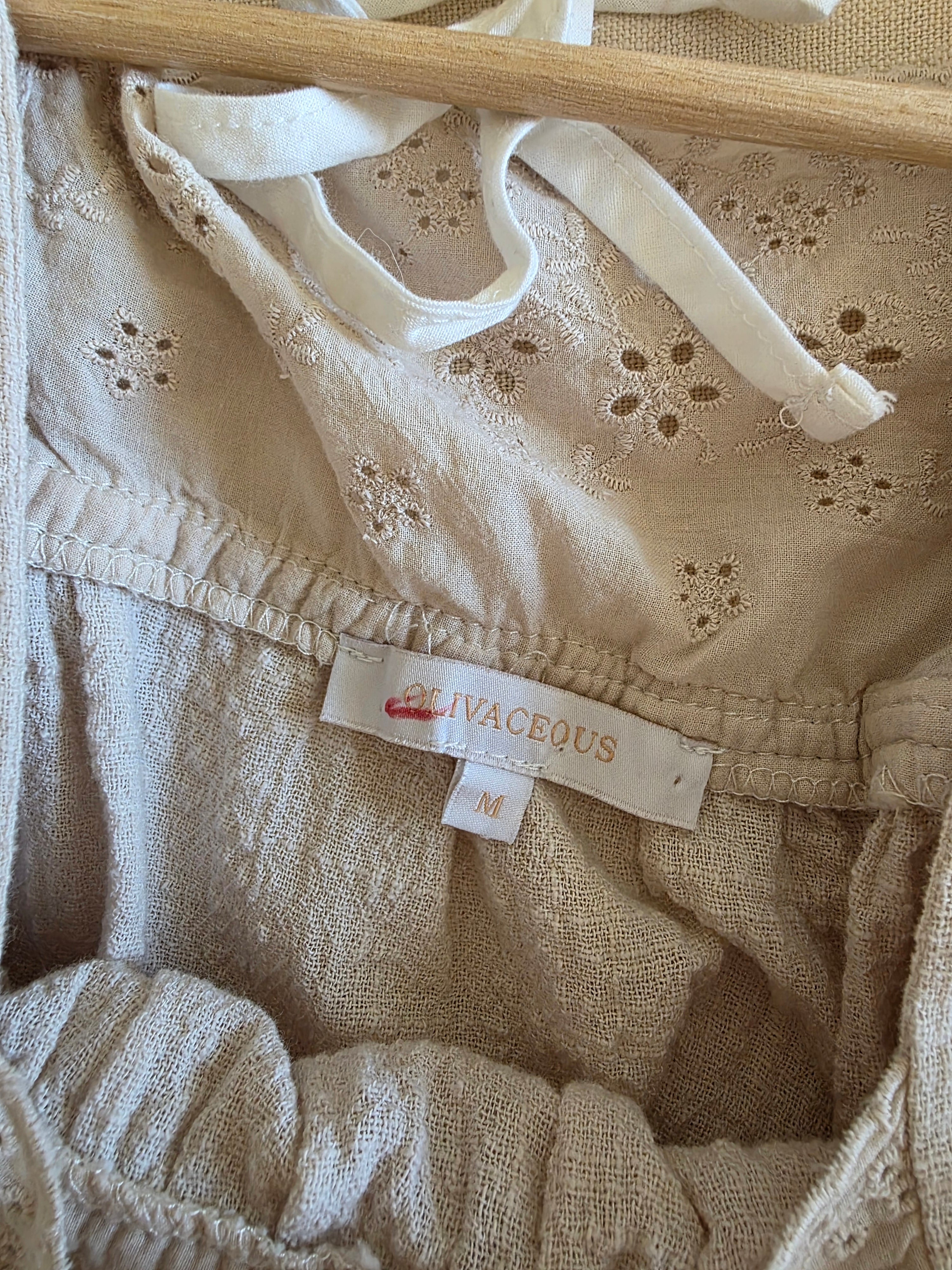 Floral Eyelet Puff Sleeve Top (M)