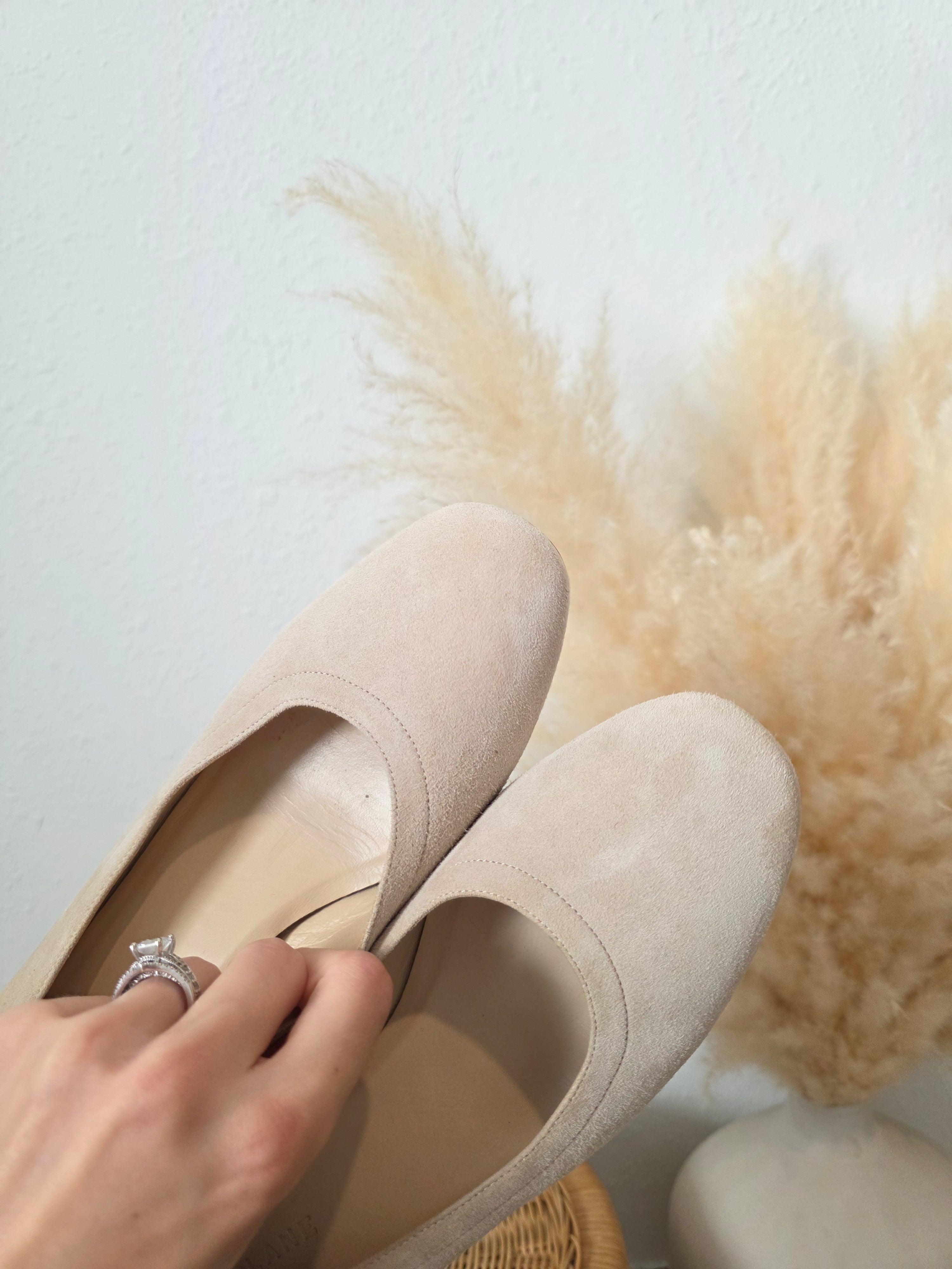 Everlane Suede Day Heels (9)