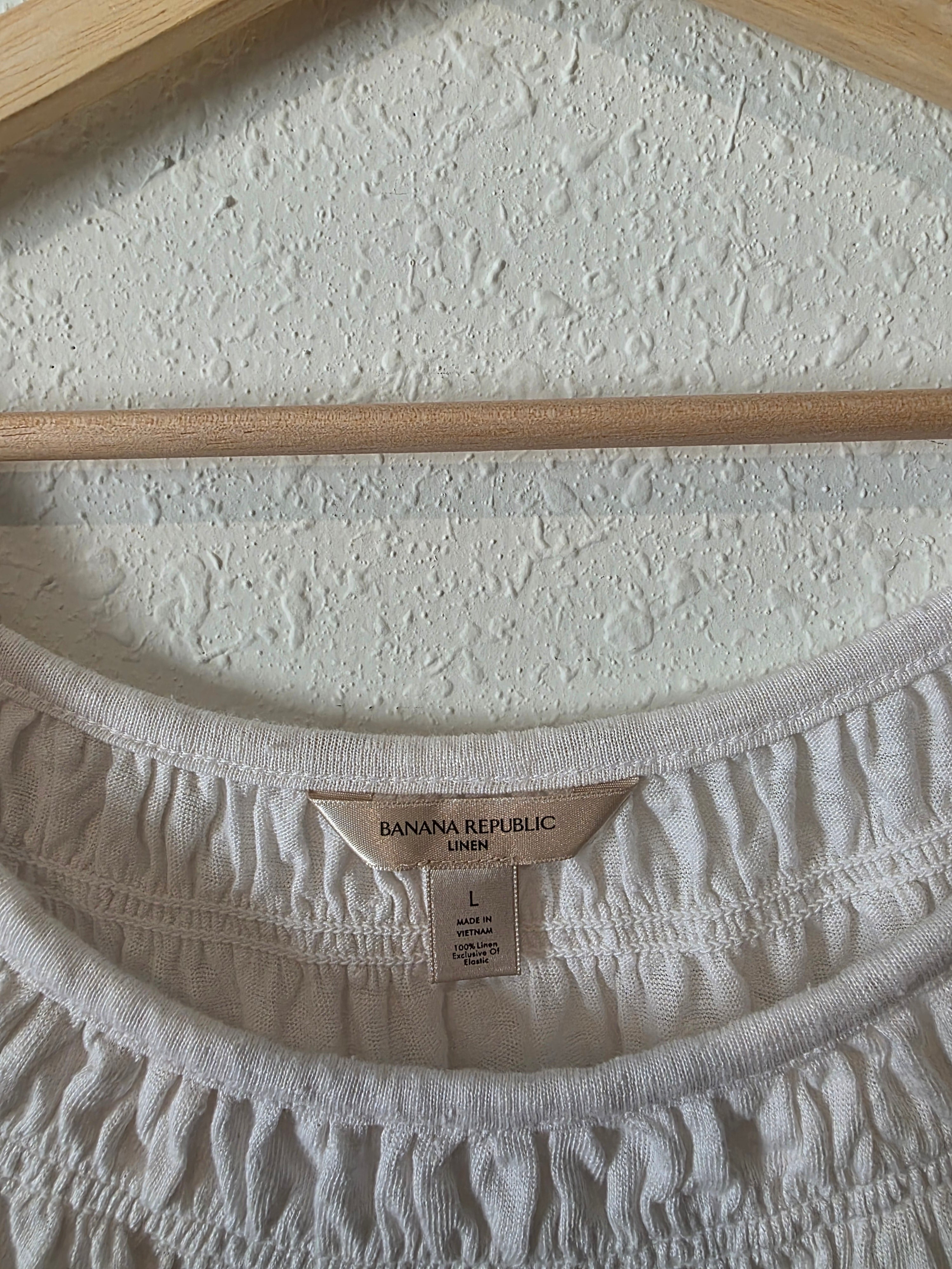 Banana Republic White Linen Blouse (L)