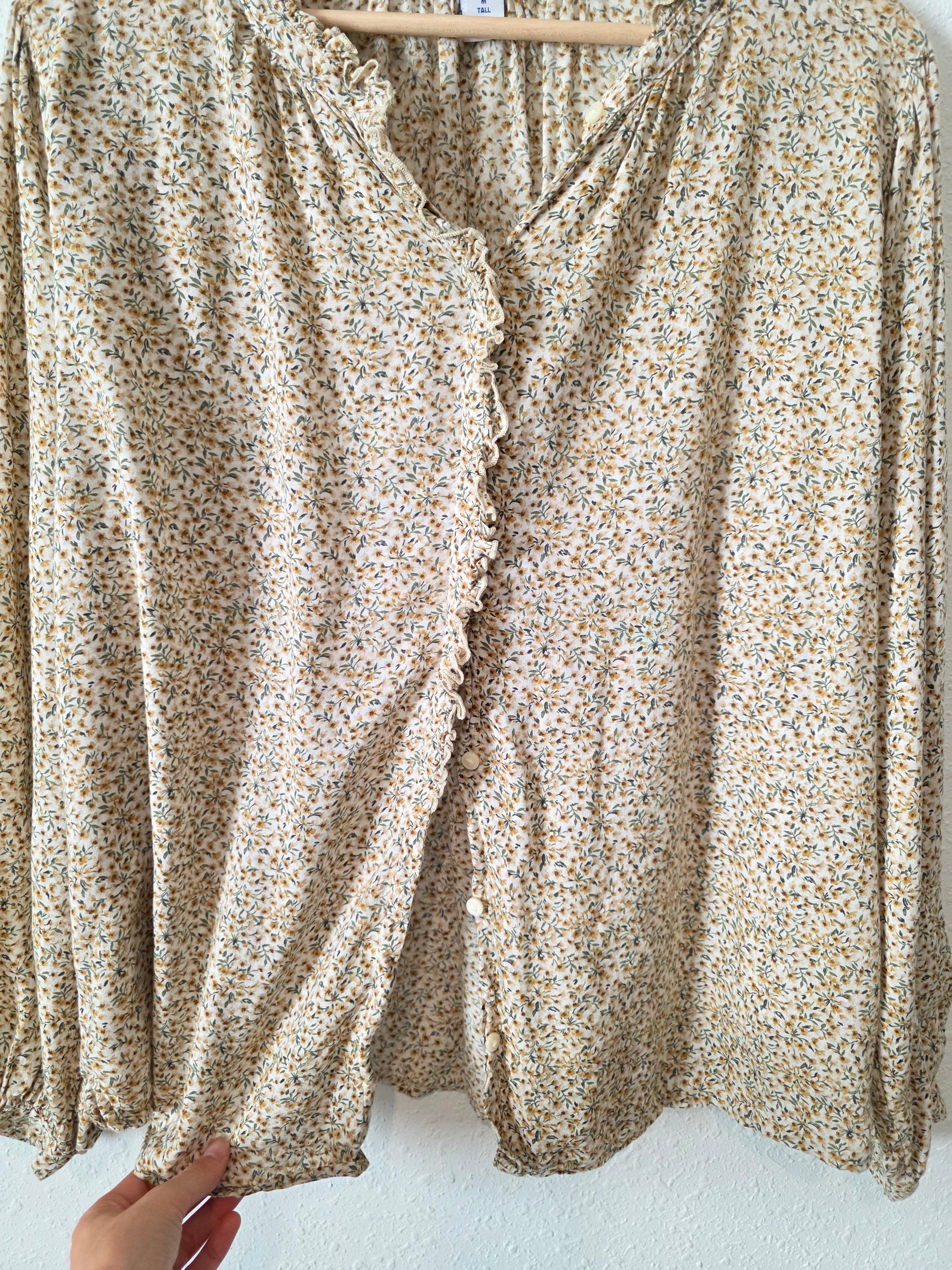 Dainty Floral Button Up Blouse (MT)