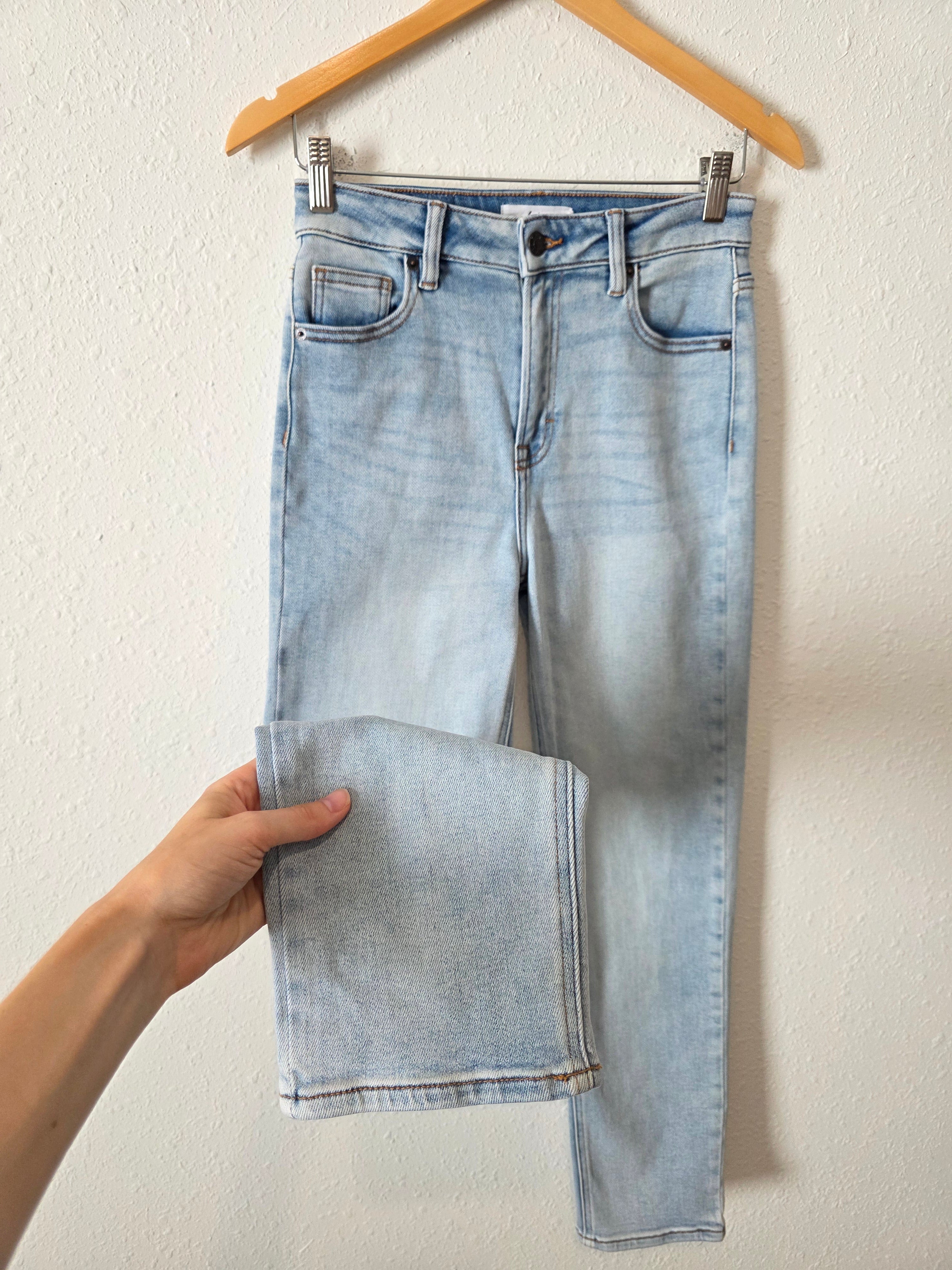 Carly Jean Light Wash Slim Straight Jeans (3)