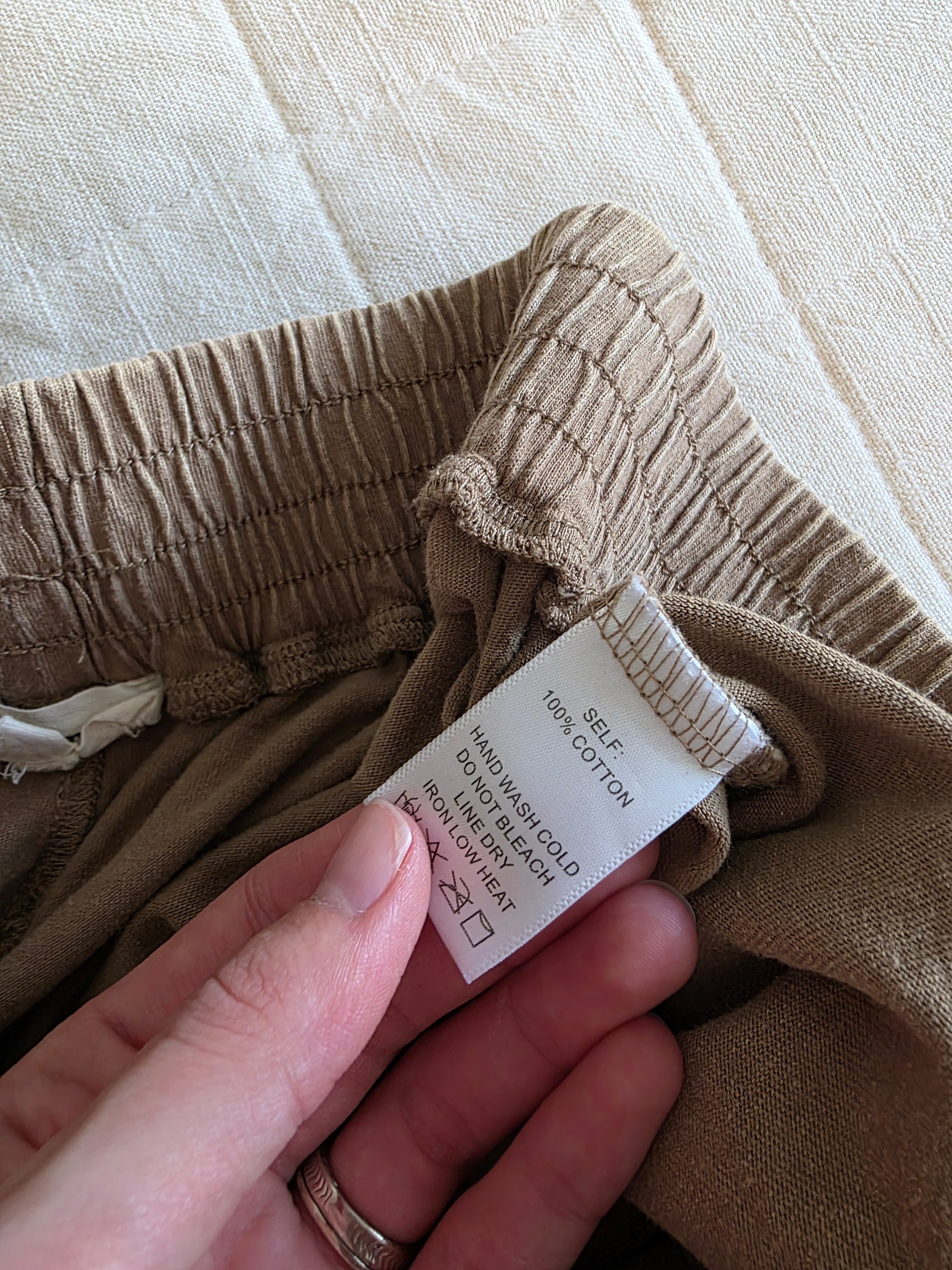Neutral Relaxed Tapered Pants (L)