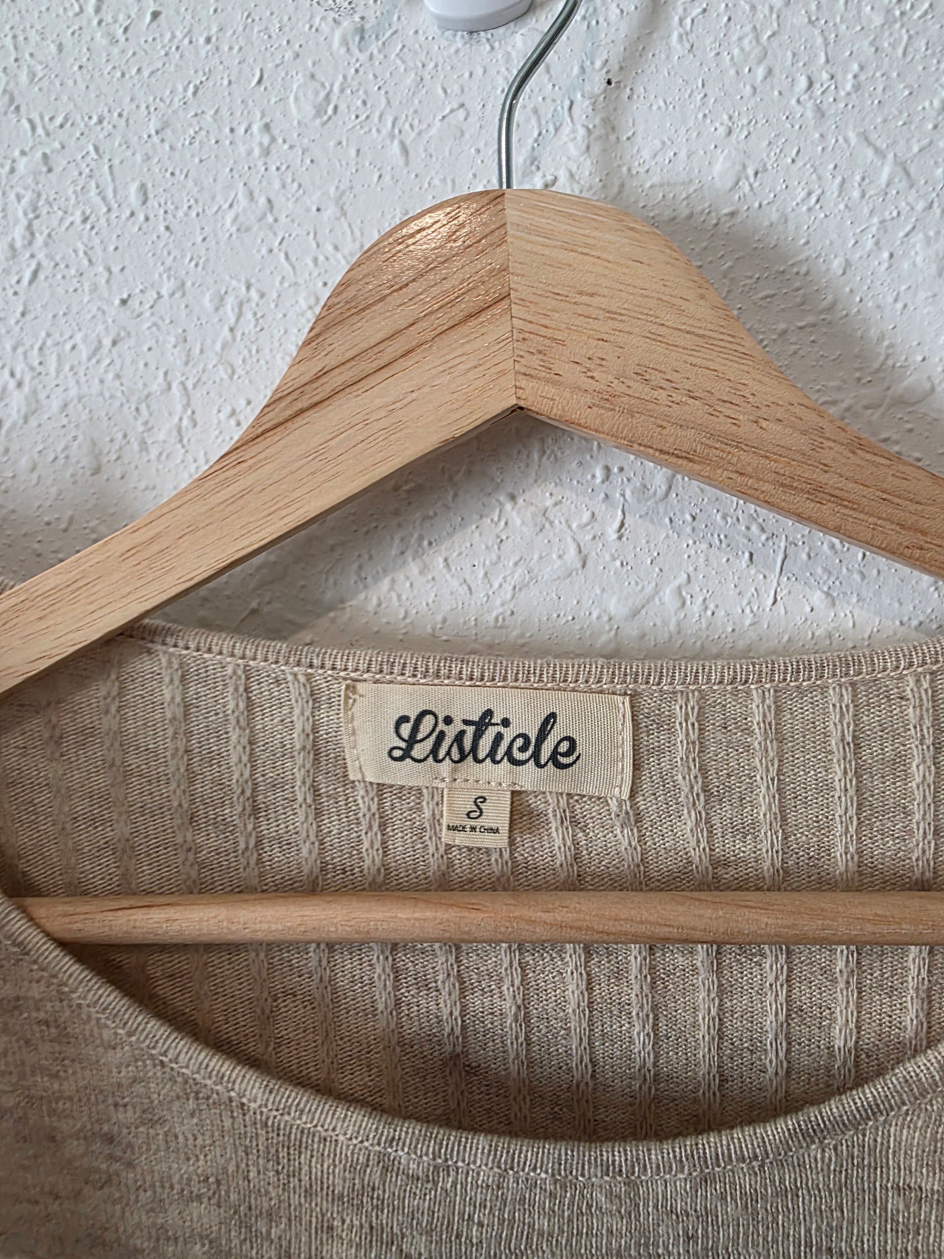 Listicle Oat Oversized Sweater (S)