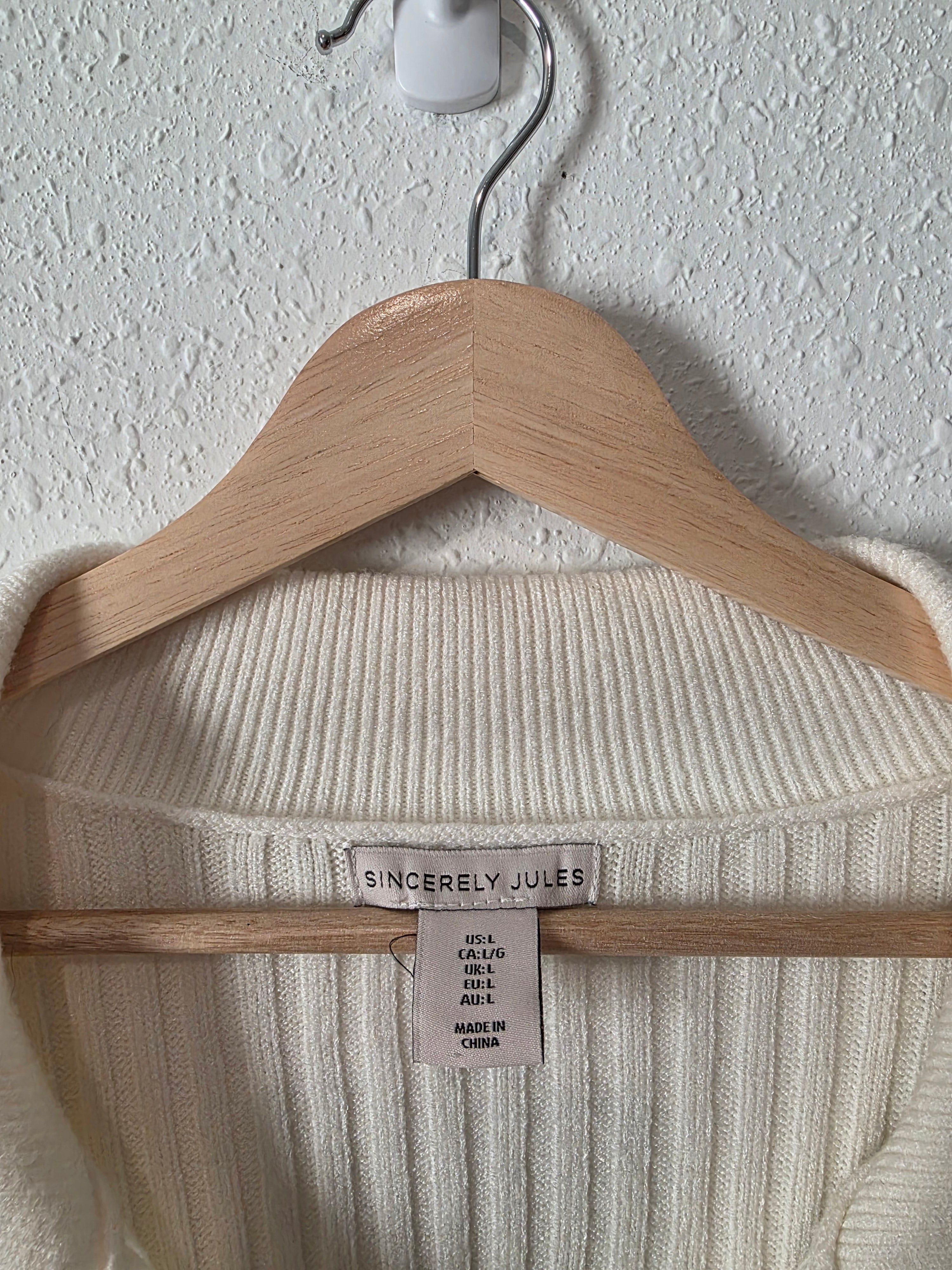 Ribbed Knit Button Up Sweater (L)