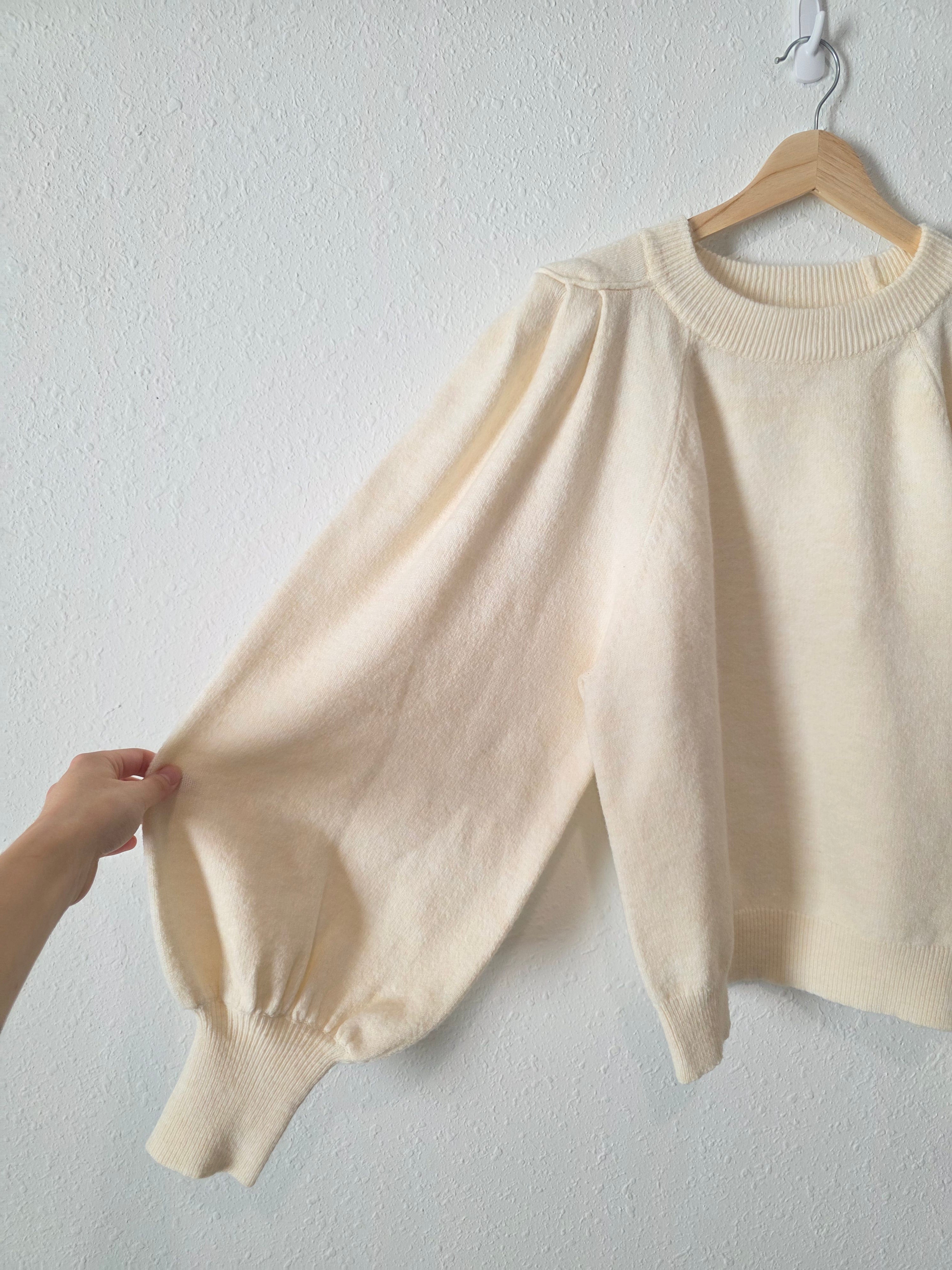 Cream Puff Sleeve Sweater (L)