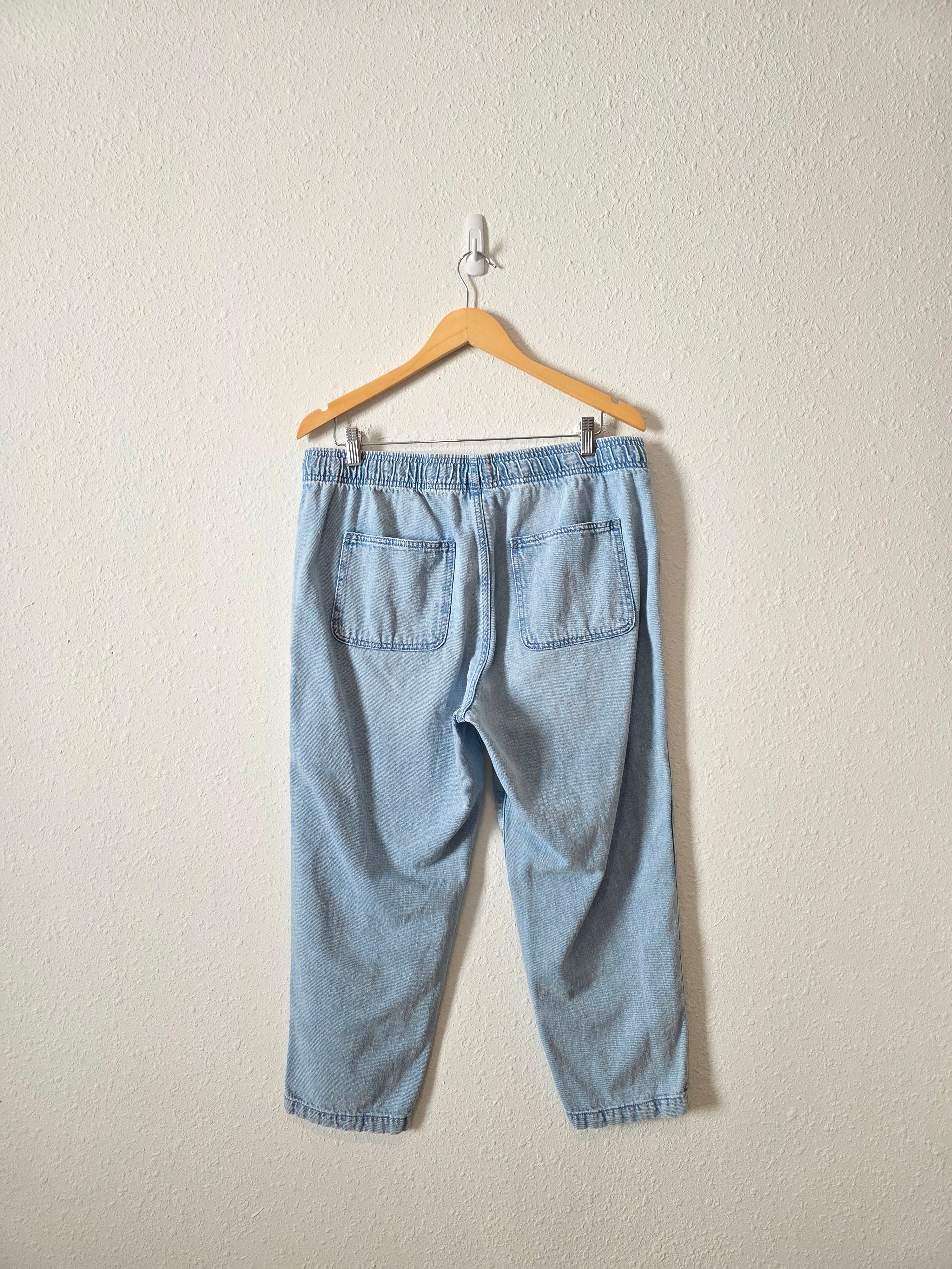 Gap Light Wash Easy Jeans (L)