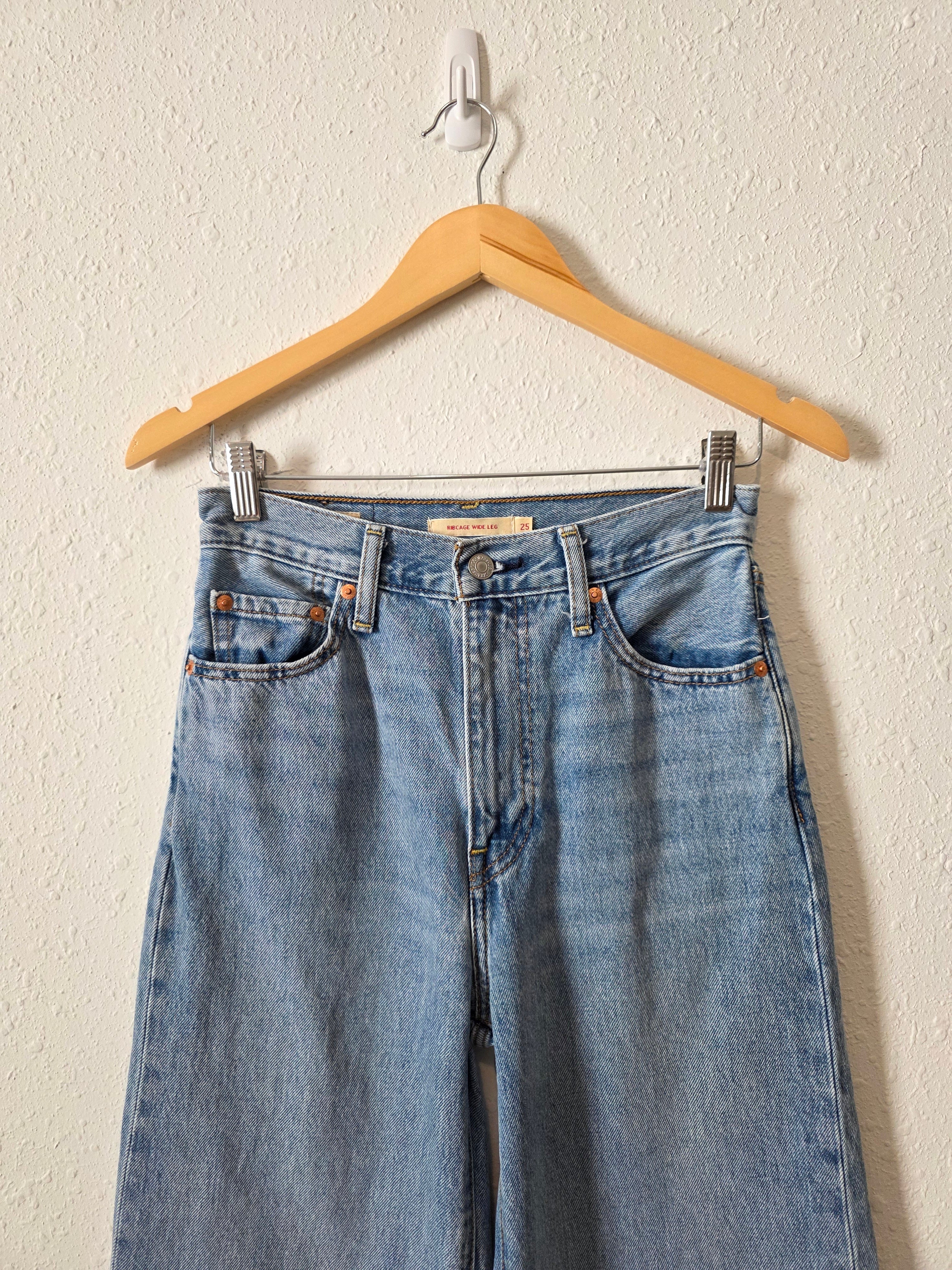 Levi's Ribcage Wide Leg Jeans (25)