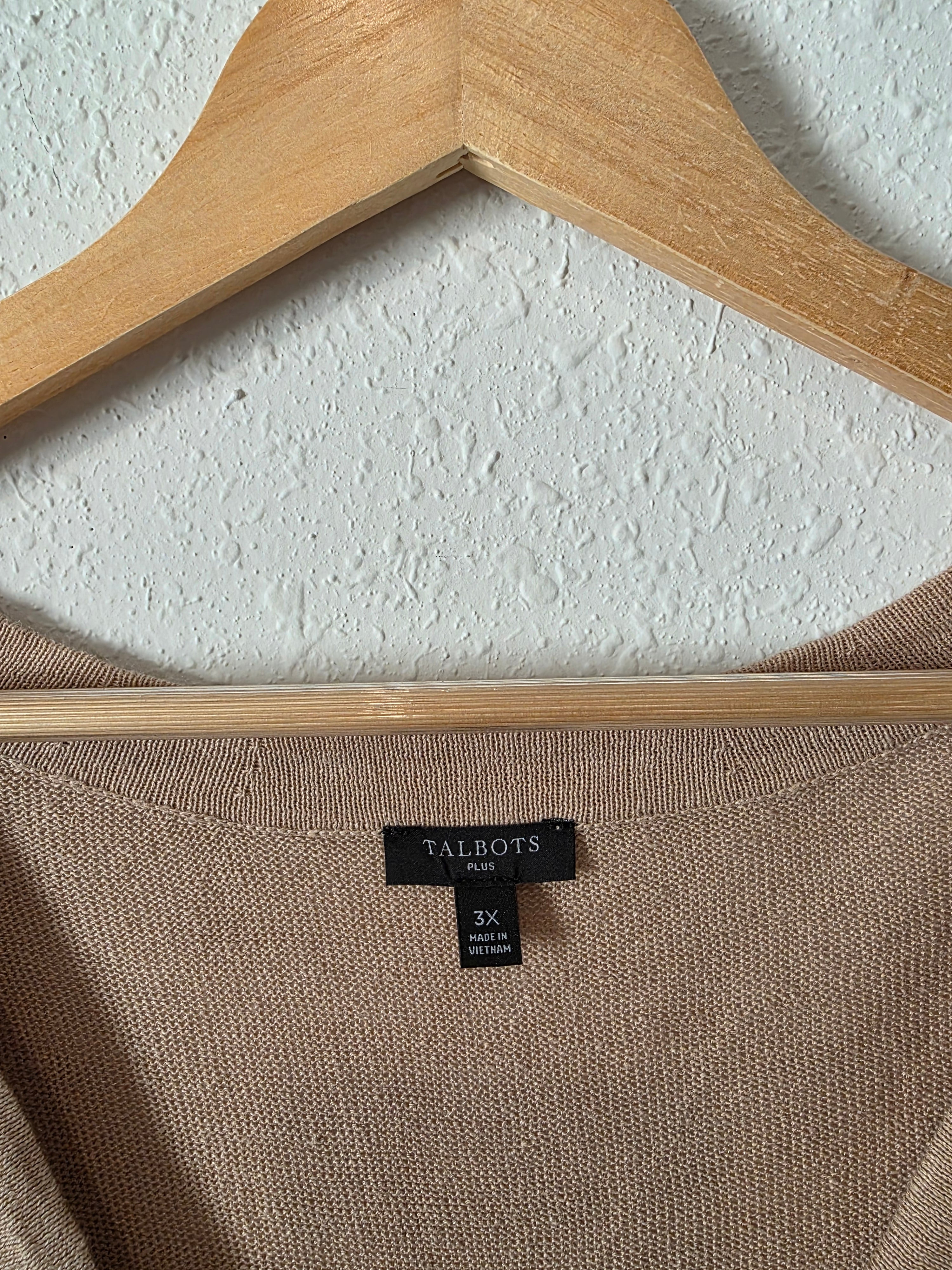 Neutral Linen Cardigan (3X)