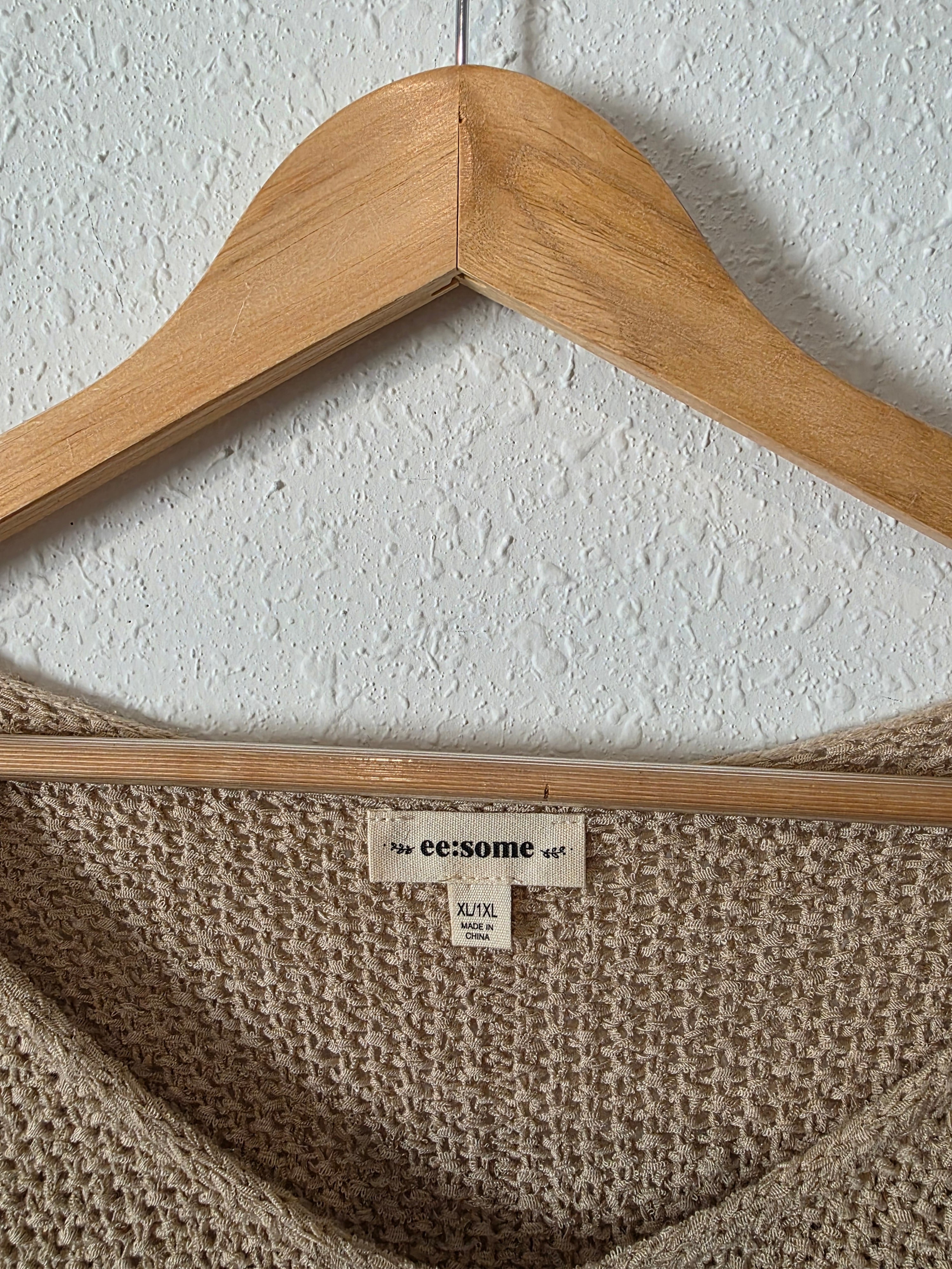 Neutral Textured Sweater (XL/1X)