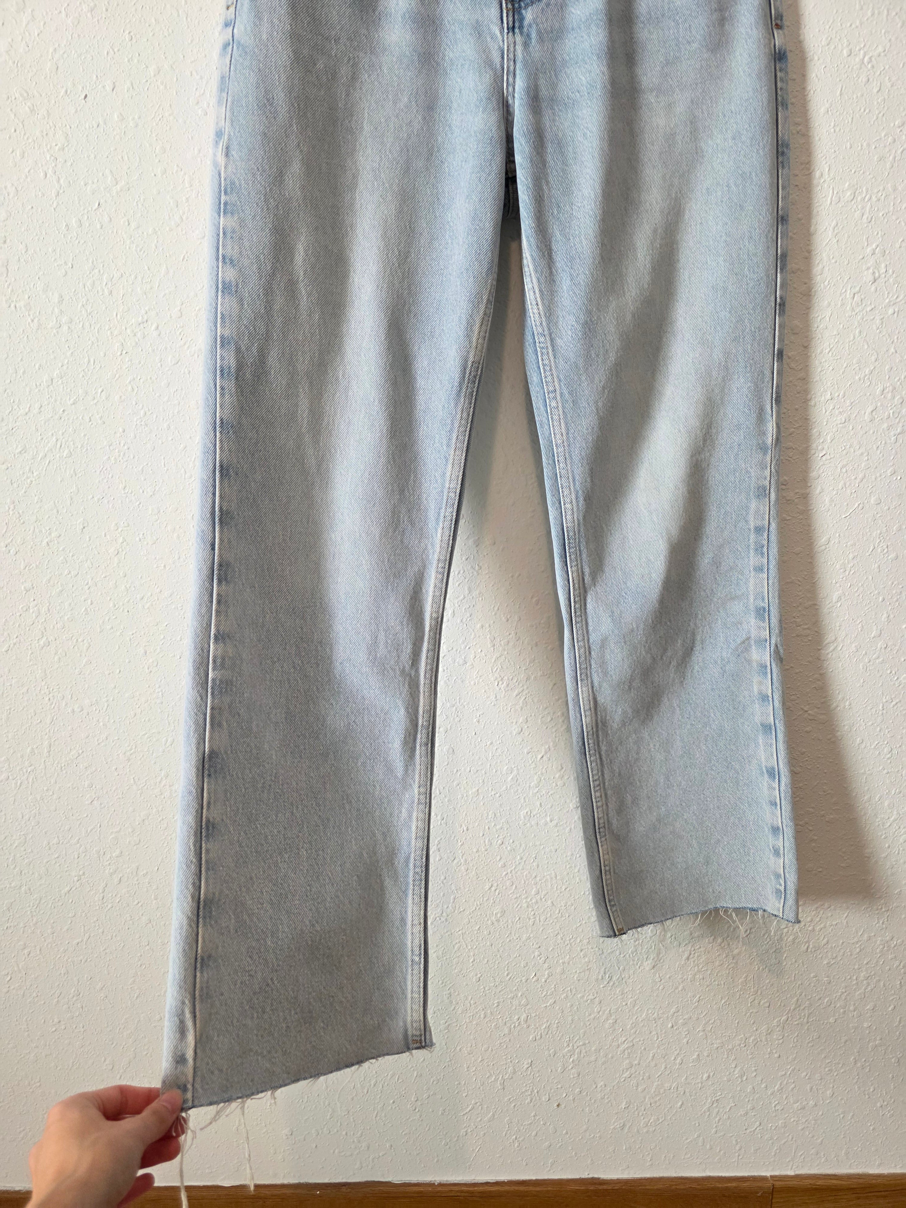 Zara Light Wash Straight Jeans (6)
