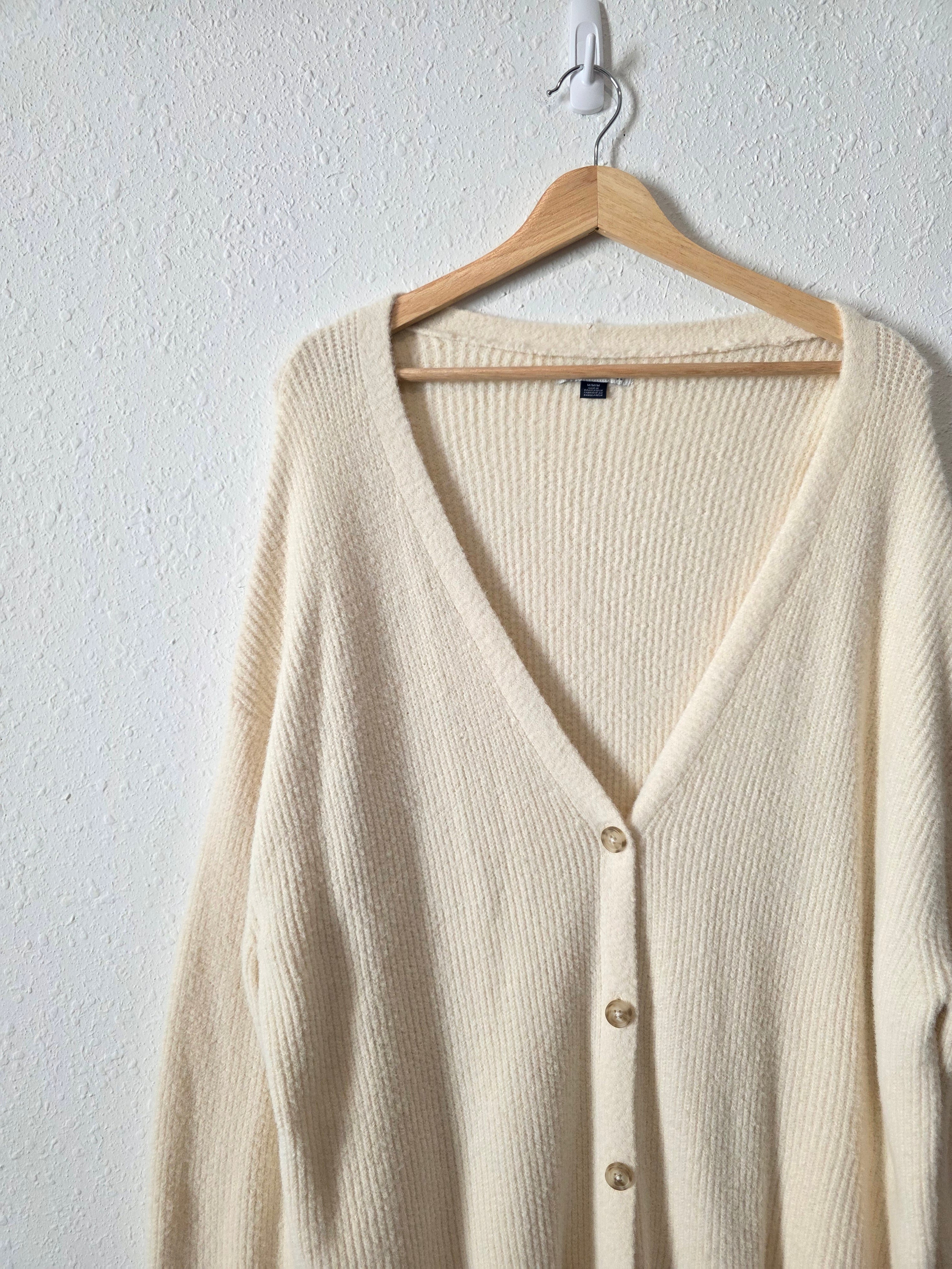 Cream Fuzzy Cardigan Sweater (M)