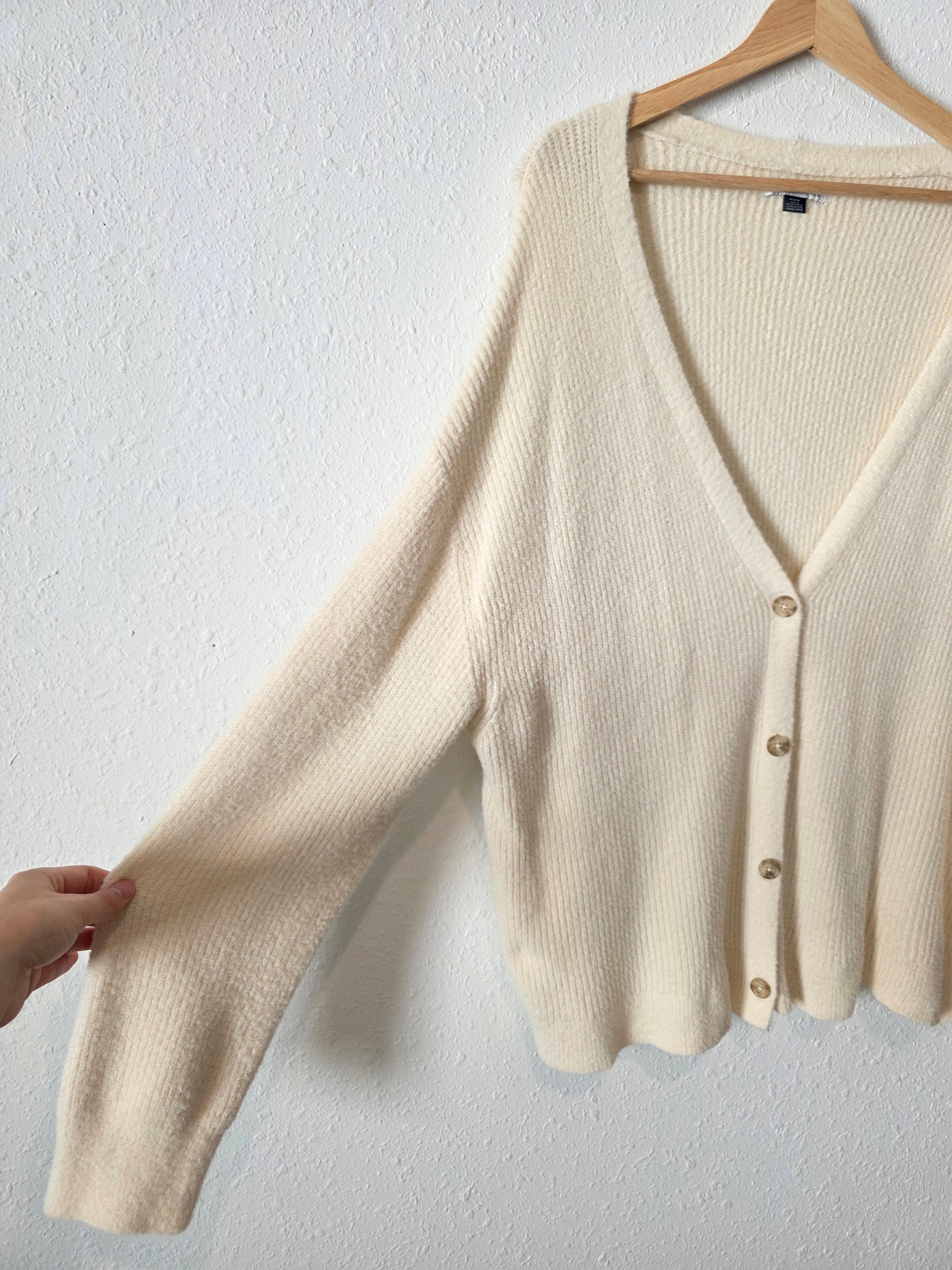 Cream Fuzzy Cardigan Sweater (M)