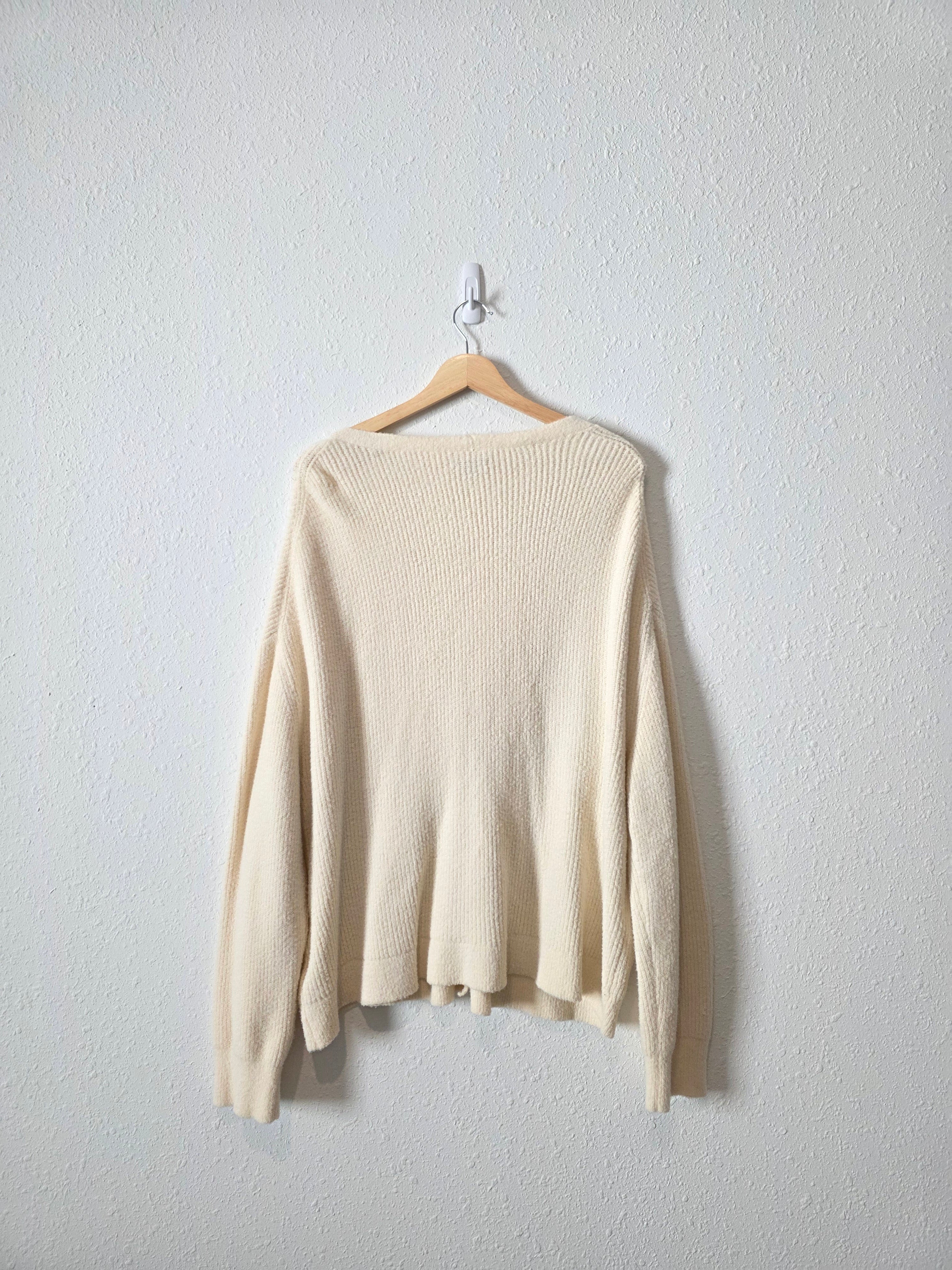 Cream Fuzzy Cardigan Sweater (M)
