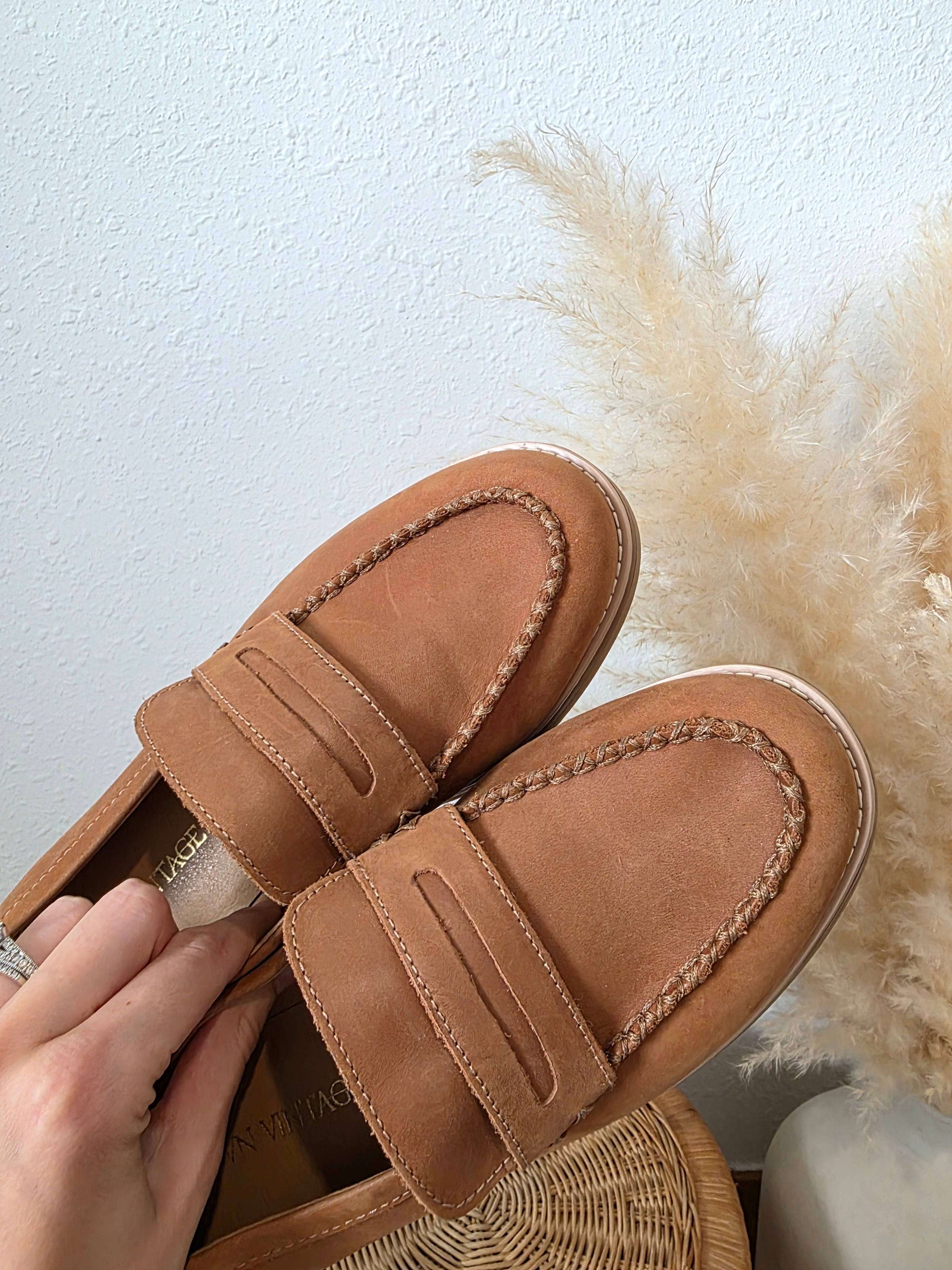 Crown Vintage Brown Leather Loafers (9.5)