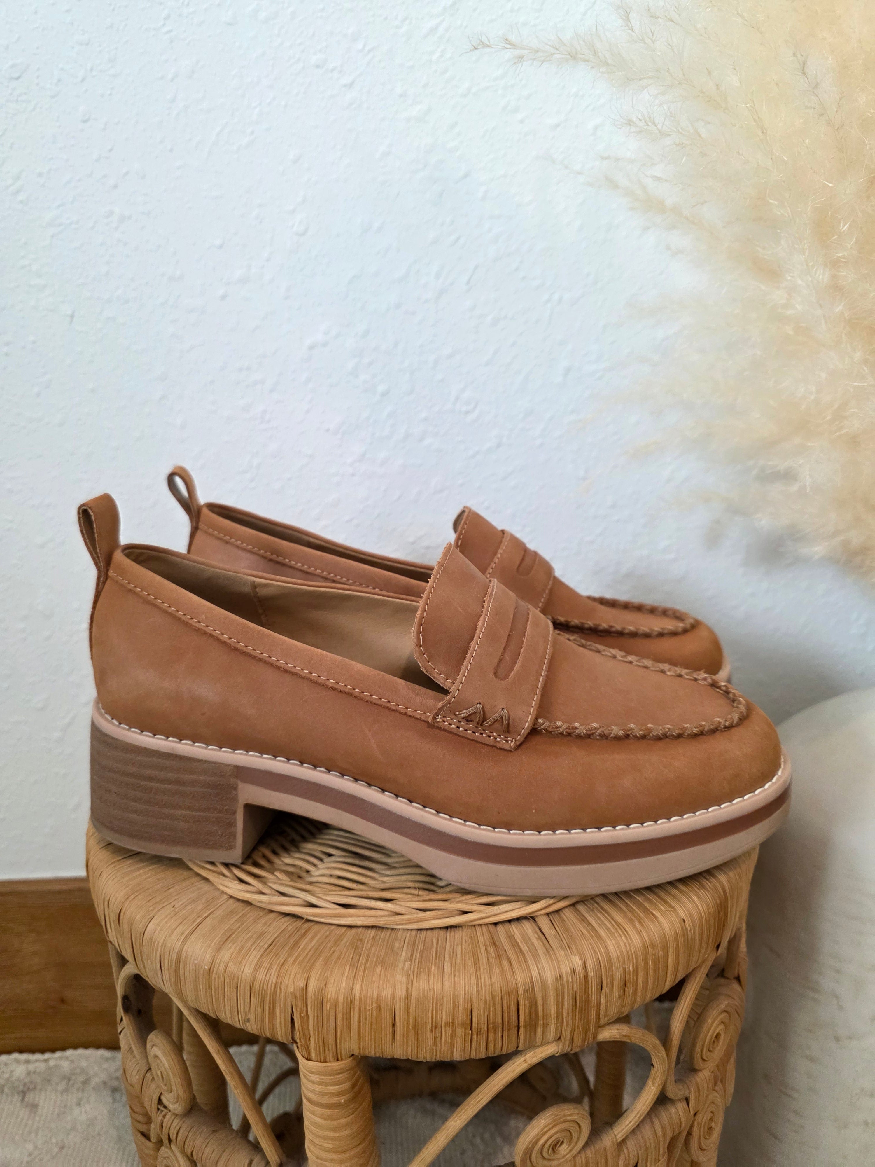 Crown Vintage Brown Leather Loafers (9.5)