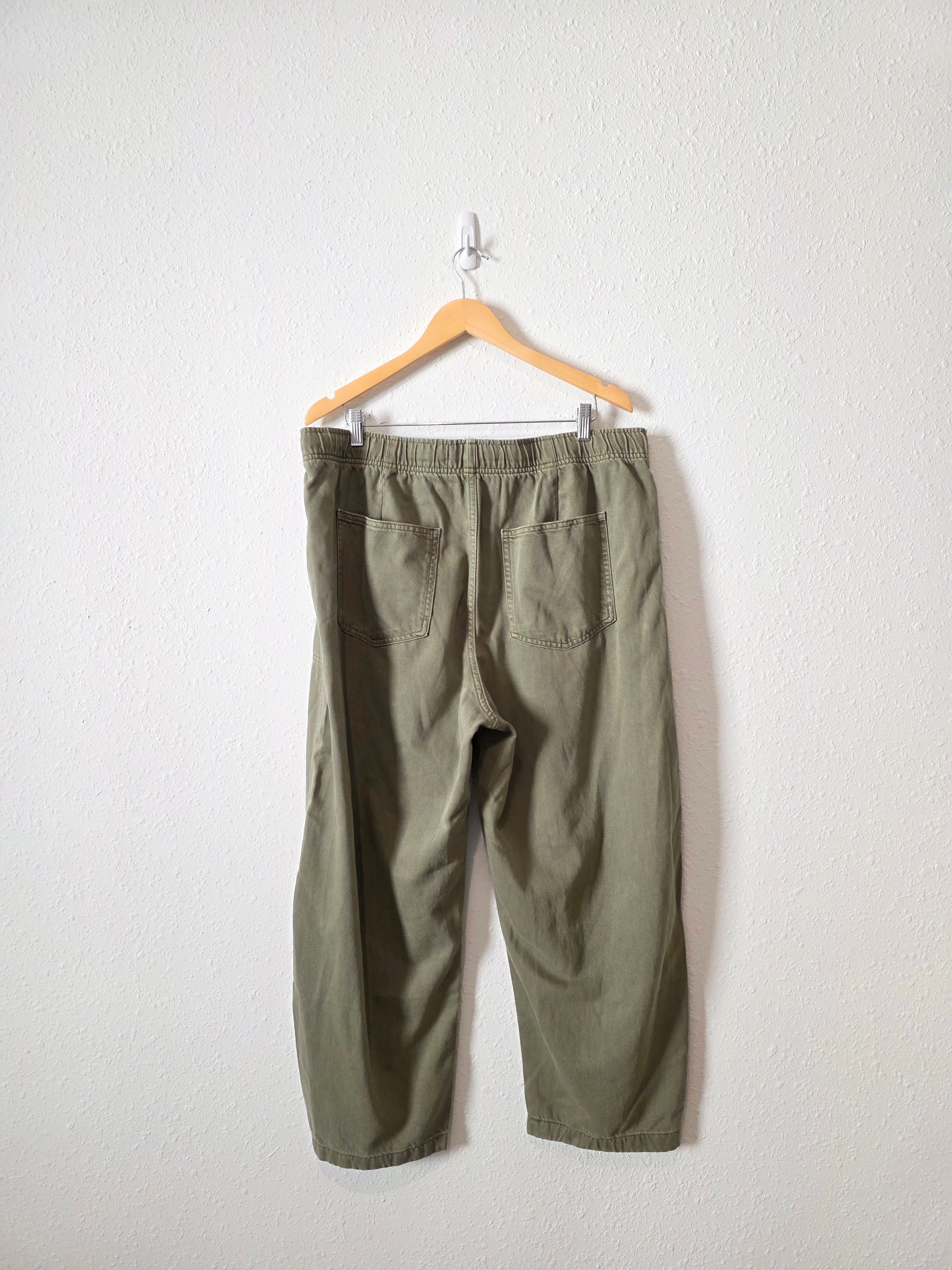 Gap Pull On Easy Barrel Jeans (XL)