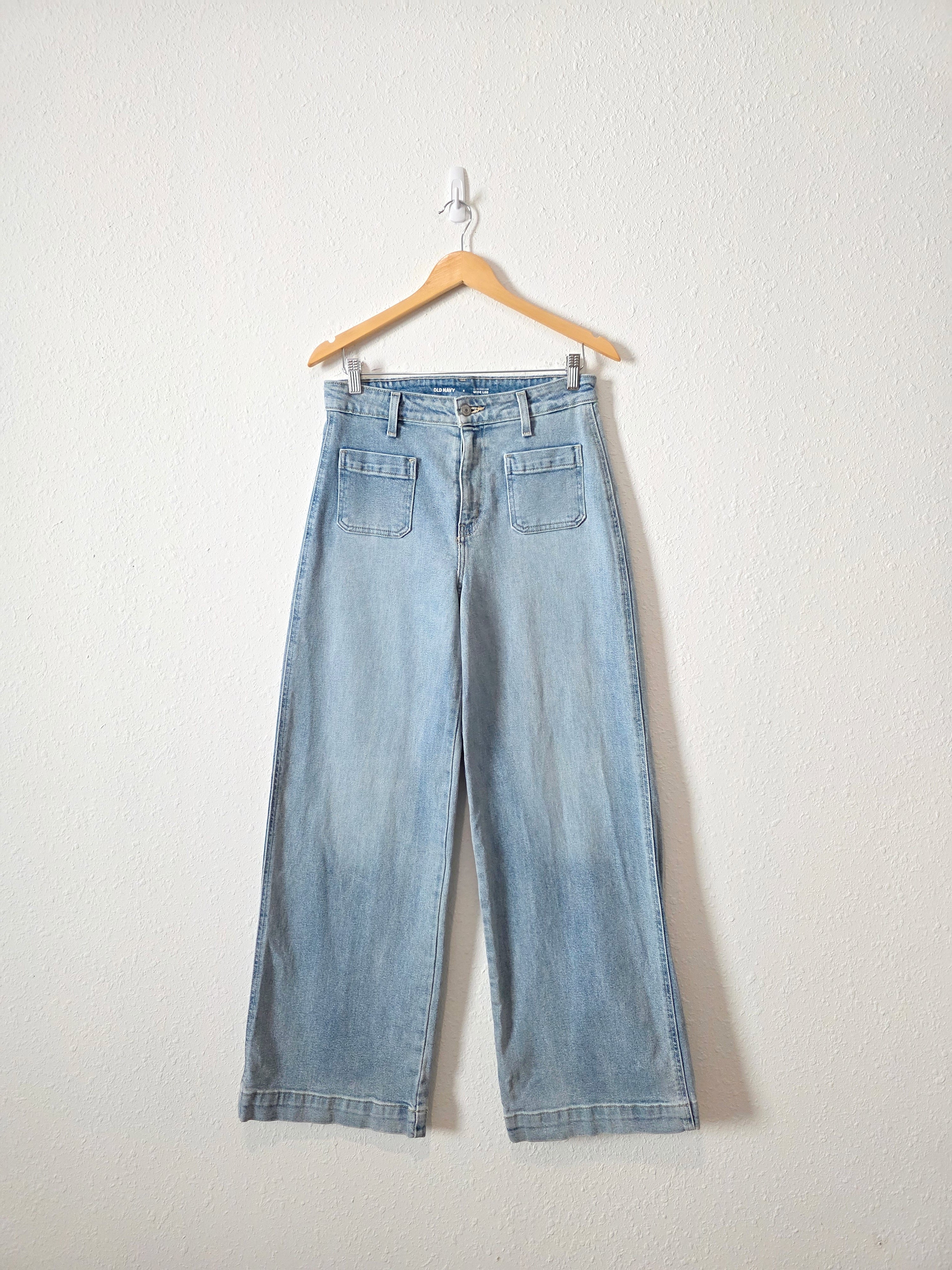 Light Wash Wide Leg Jeans (8)