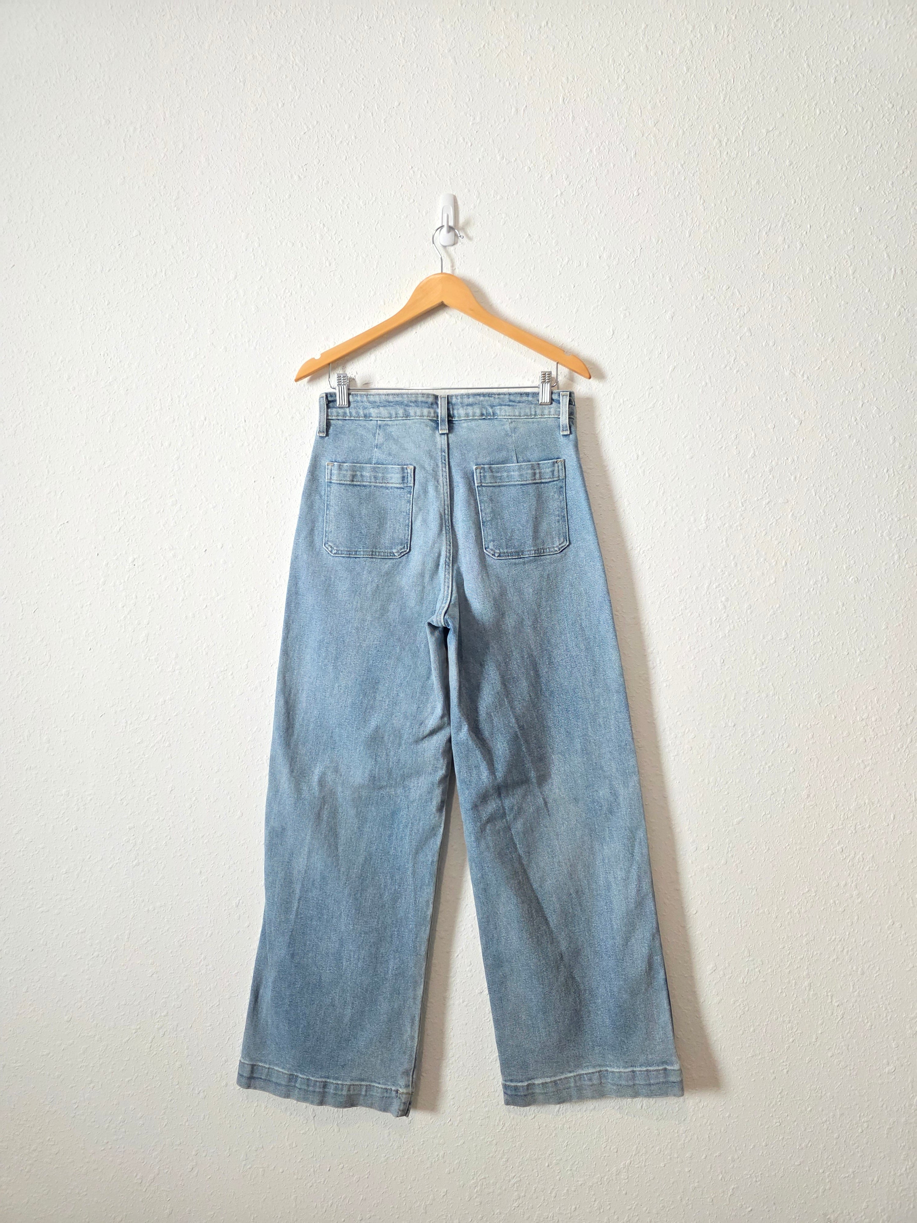 Light Wash Wide Leg Jeans (8)