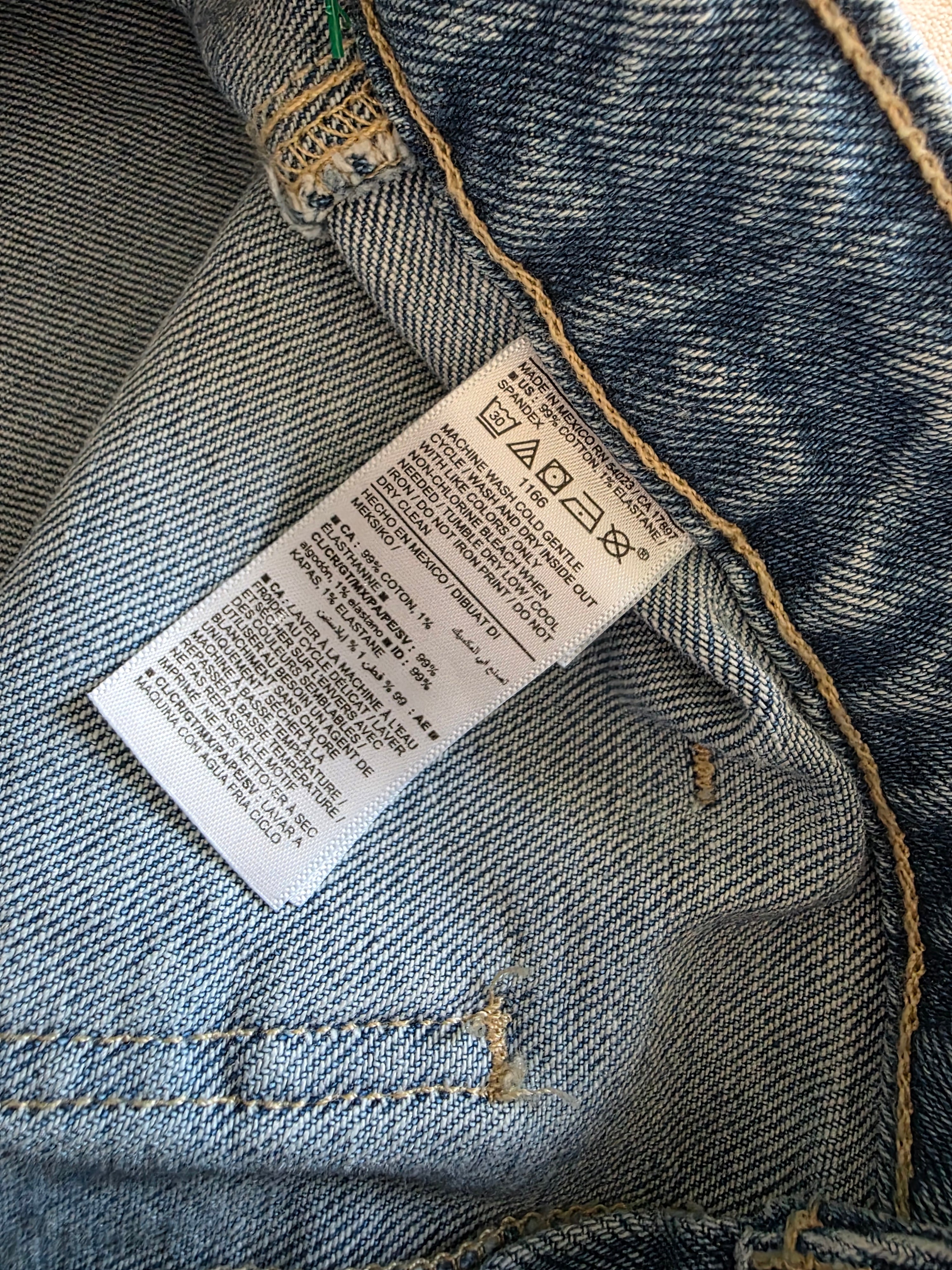 Light Wash Wide Leg Jeans (8)