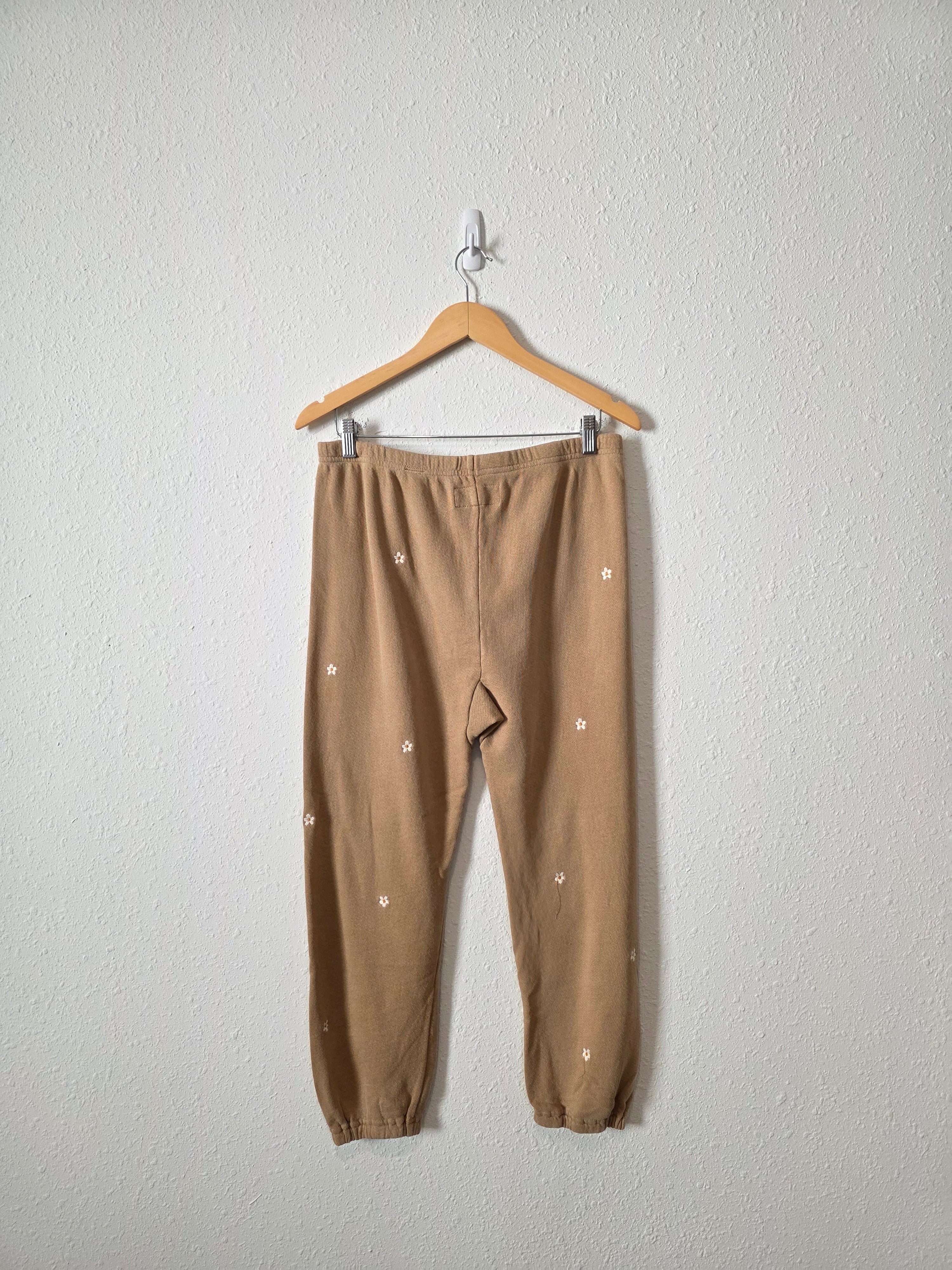 The Great Daisy Embroidered Joggers (M)