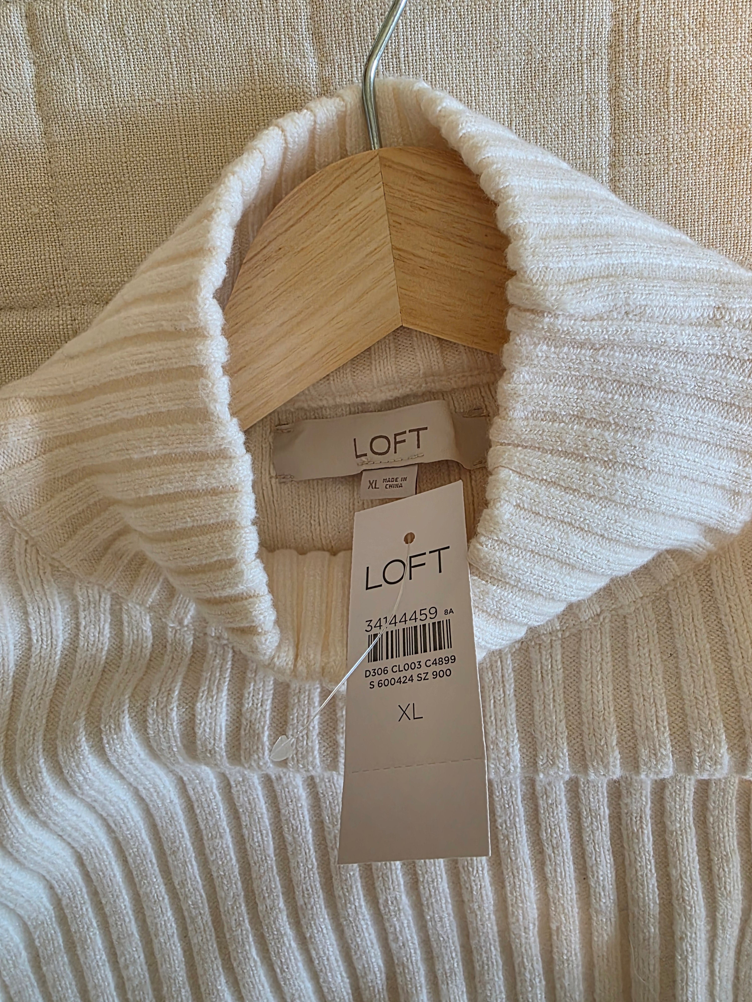 NEW Loft Ribbed Mockneck Sweater (XL)