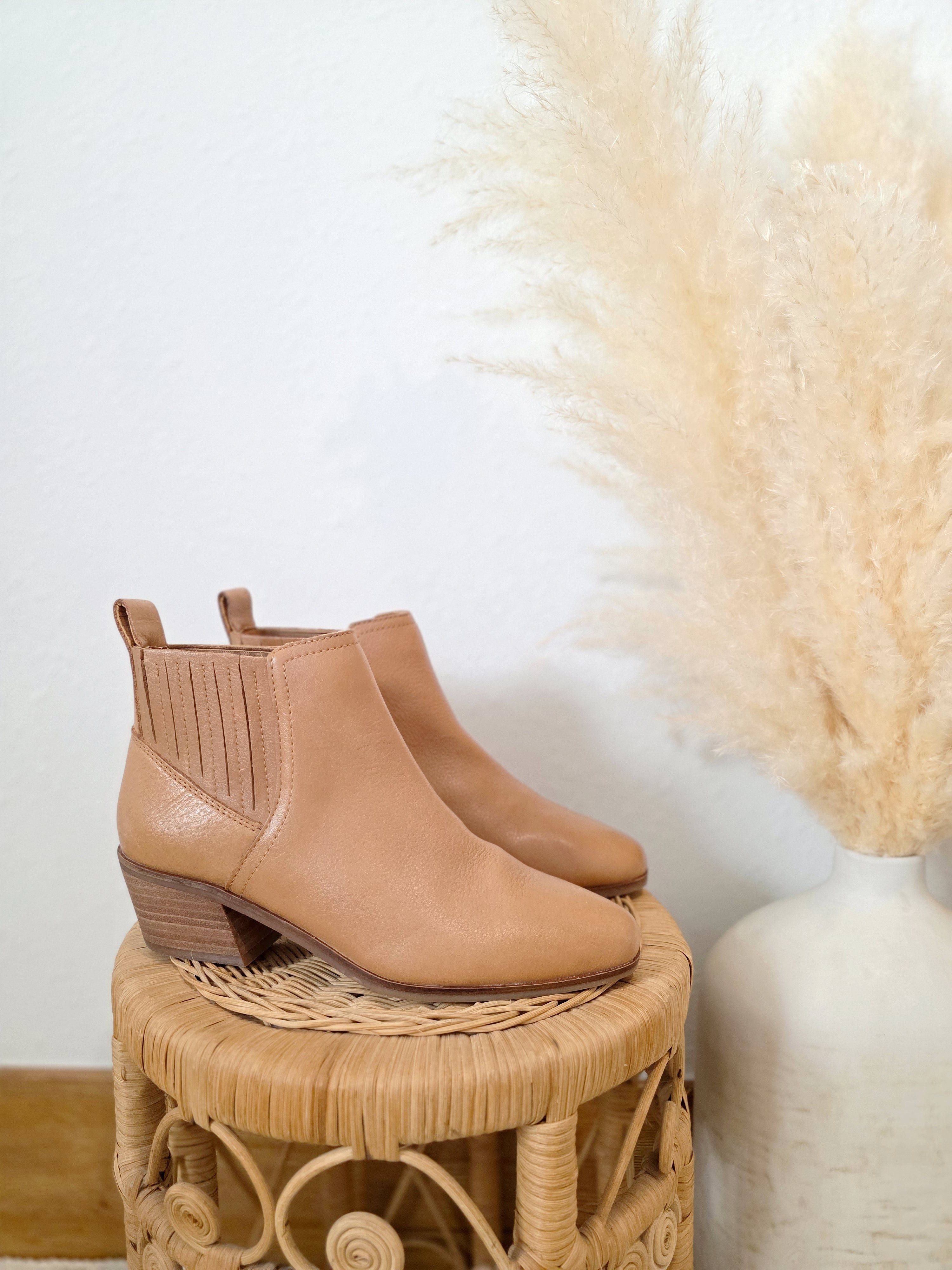 Lucky Brand Leather Ankle Boots (7.5)