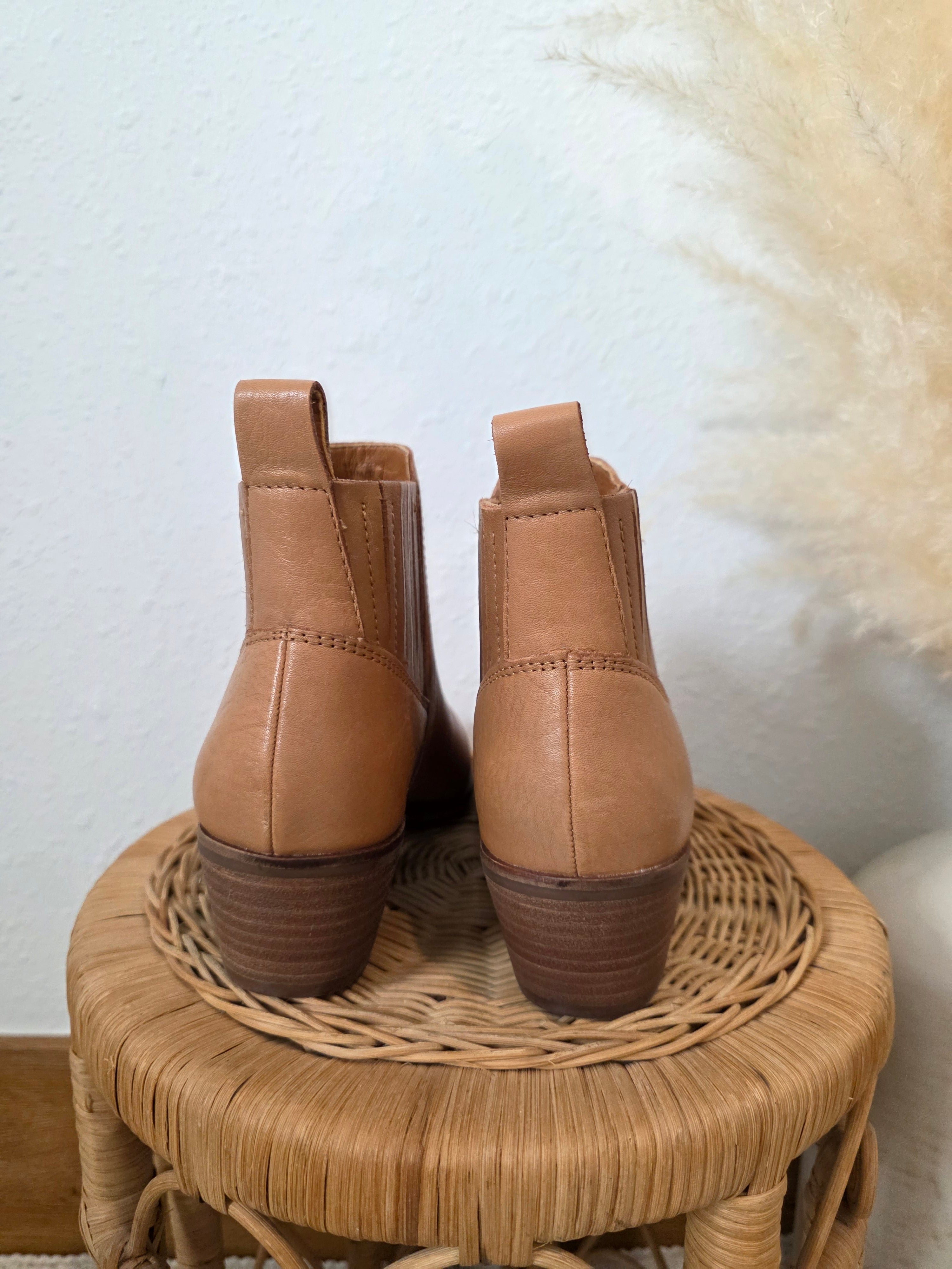 Lucky Brand Leather Ankle Boots (7.5)