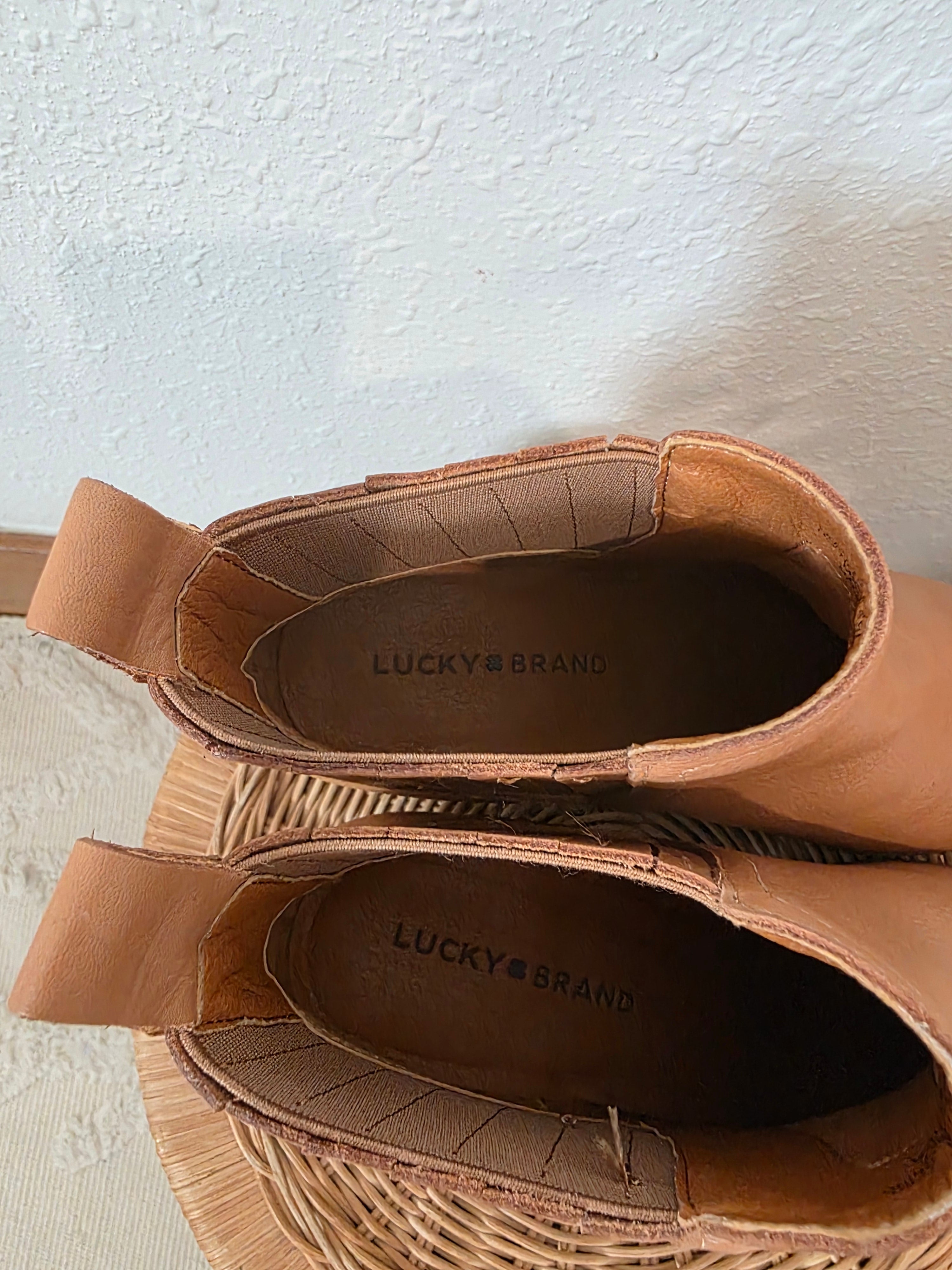 Lucky Brand Leather Ankle Boots (7.5)