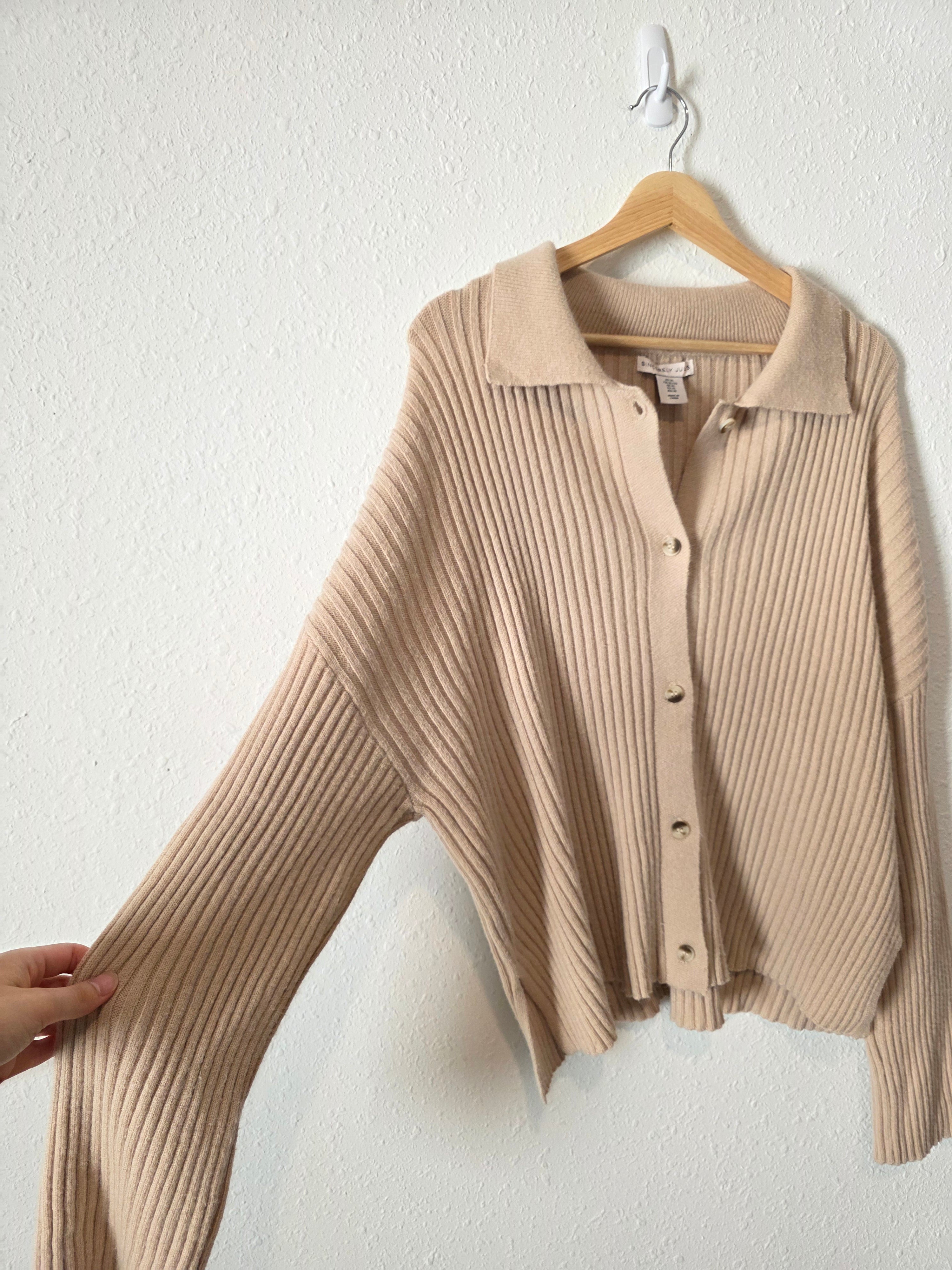 Ribbed Knit Button Up Sweater (XL)