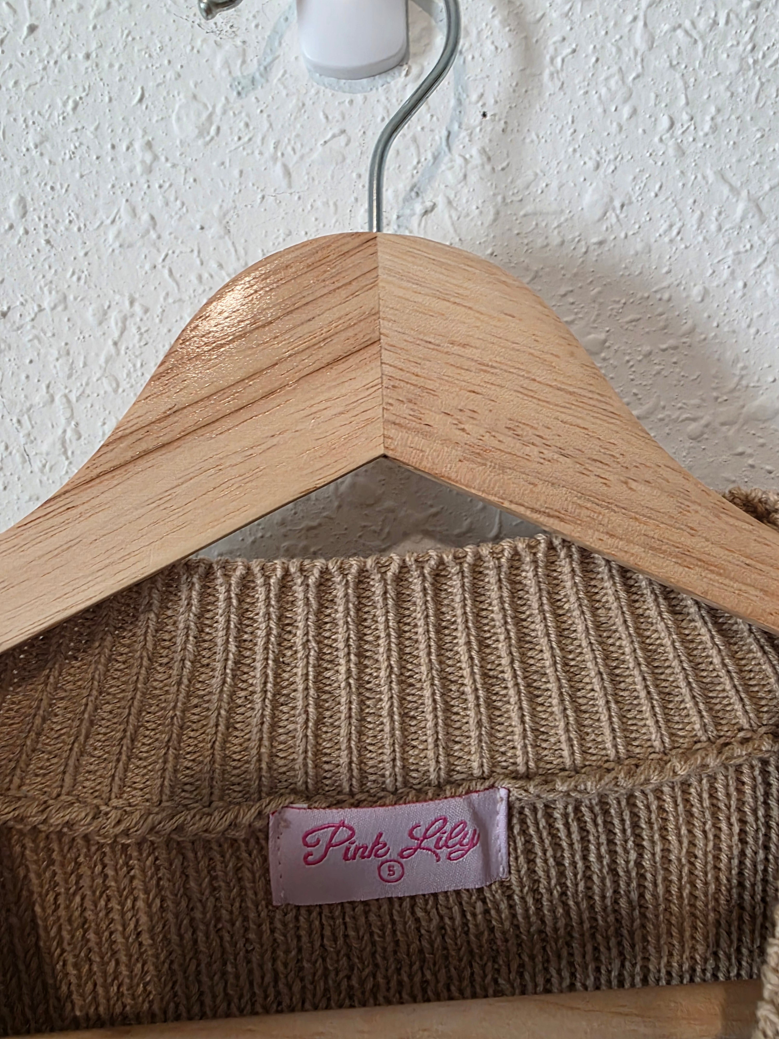 Neutral Oversized Ribbed Sweater (S)