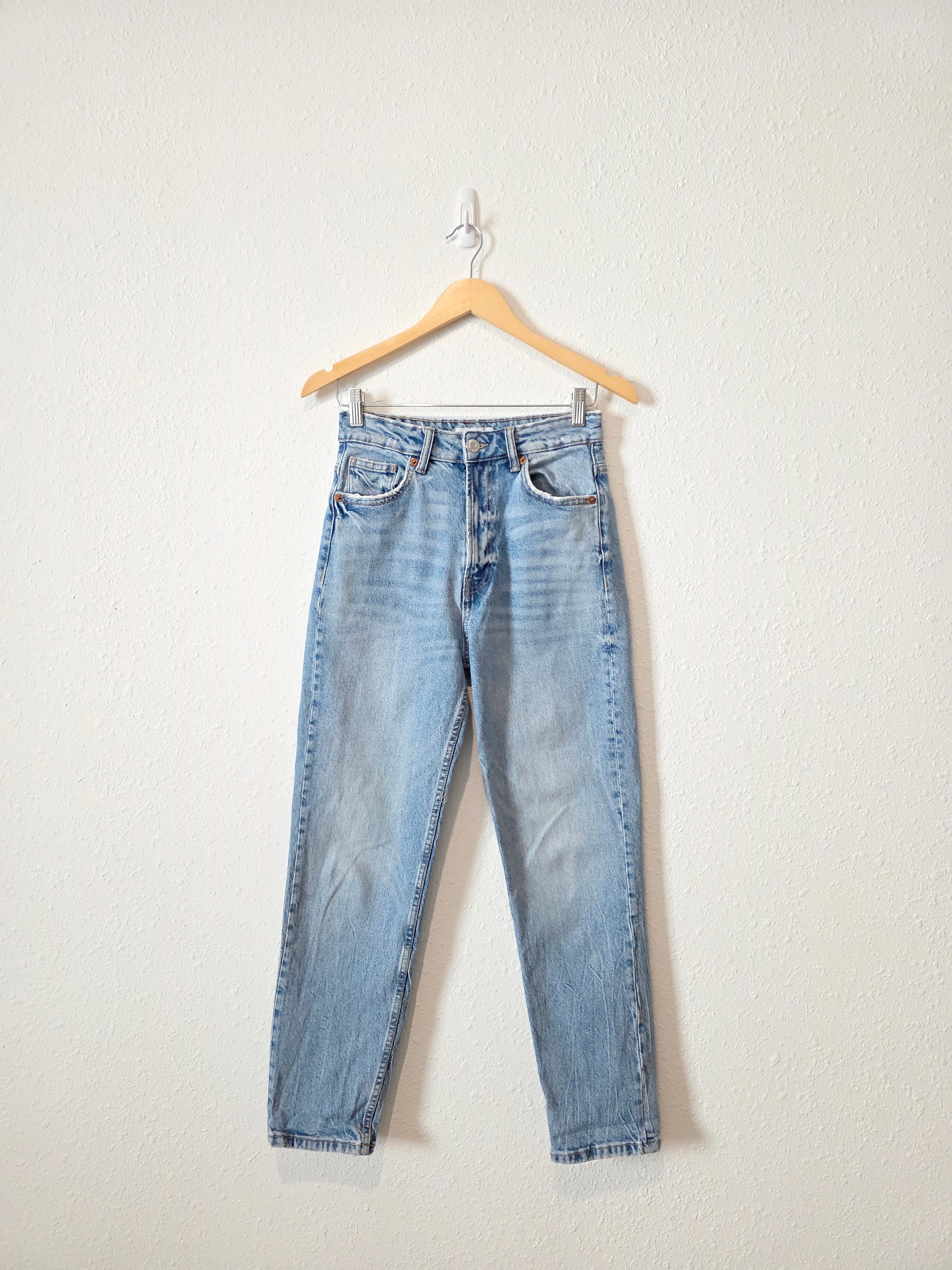 Zara Light Wash Jeans (4)