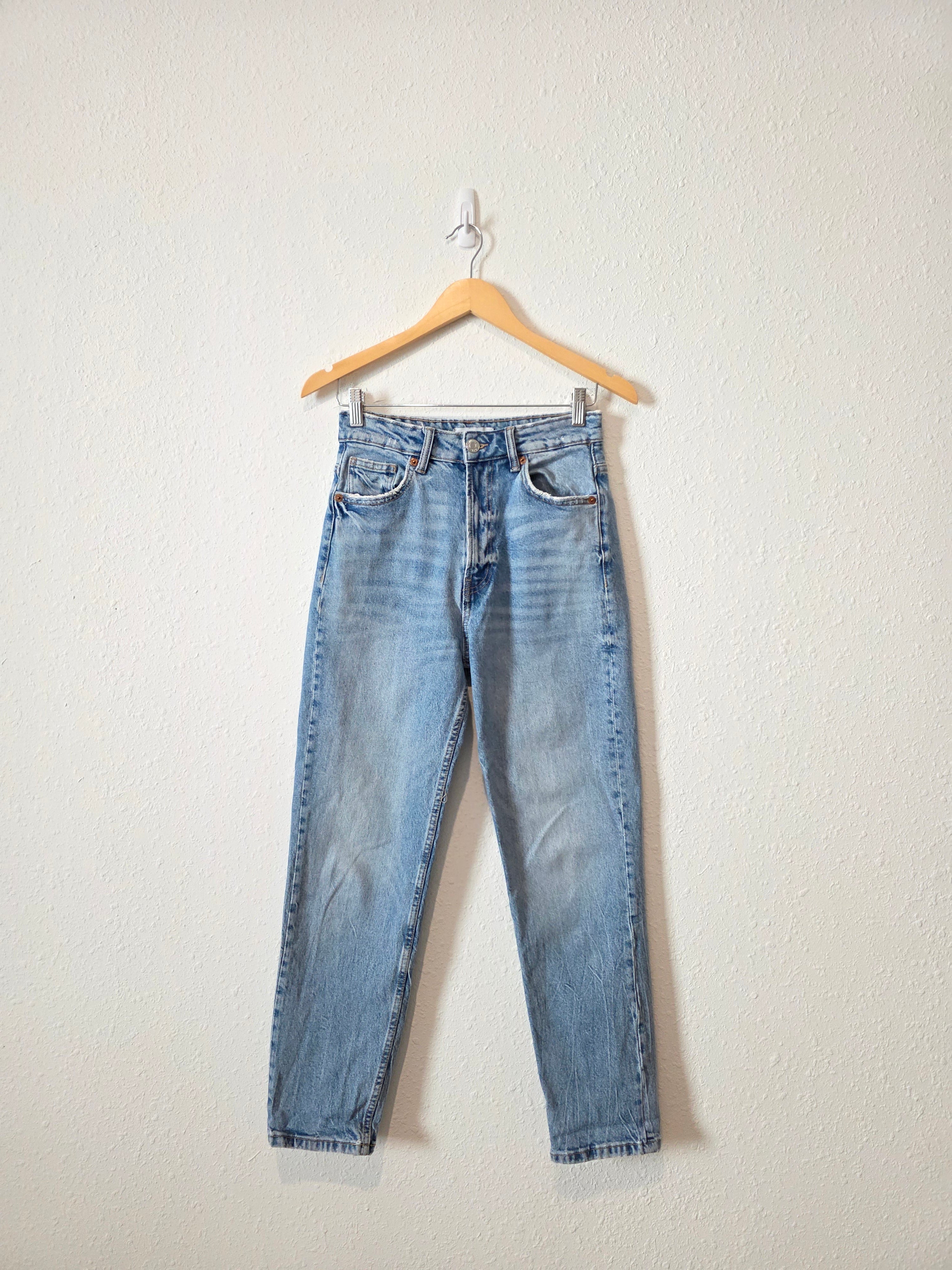 Zara Light Wash Jeans (4)