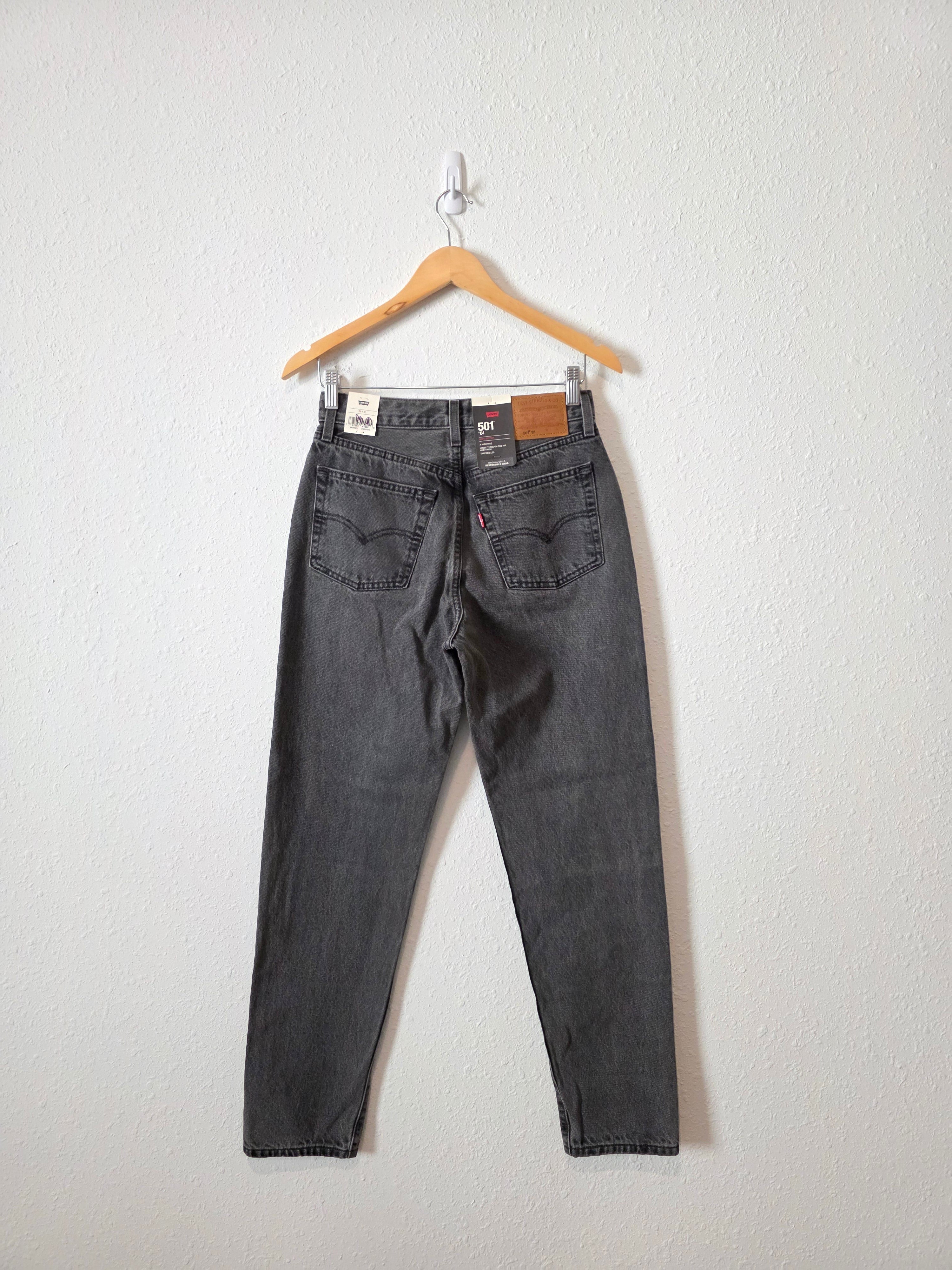 NEW Levi's 501 Straight Jeans (26)